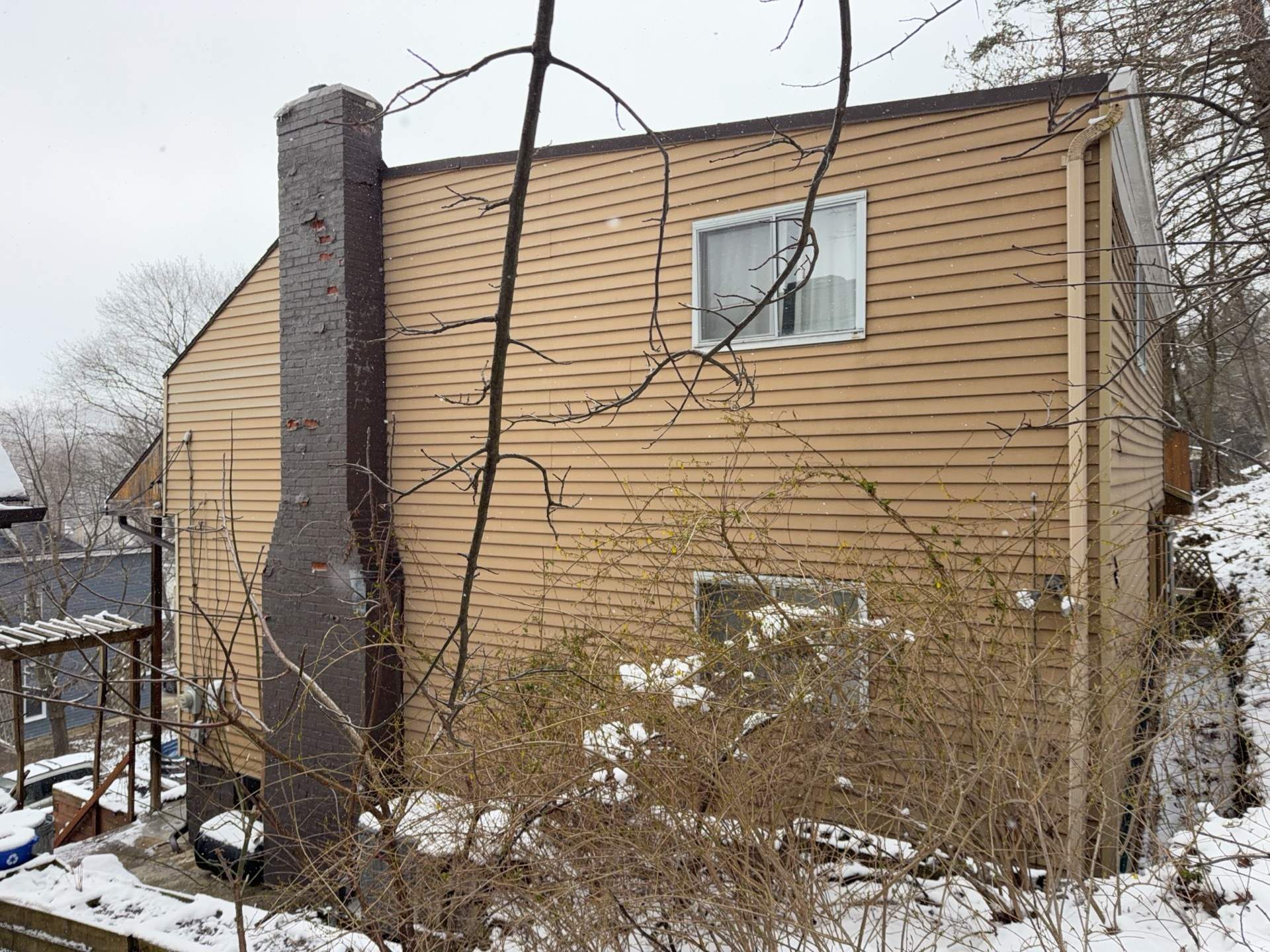 From old vinyl to Beautiful Vinyl by Ideal Siding Pittsburgh