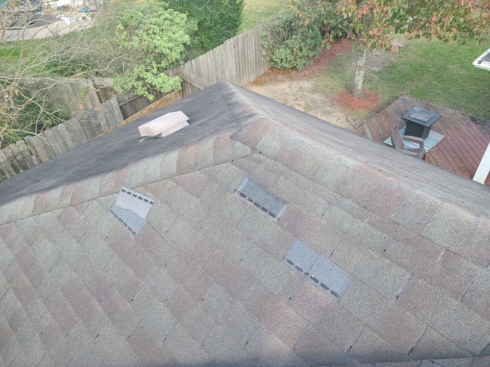 SureStart PLUS 4-STAR Warranty Fully covers materials, labor, tear-off and disposal expenses in years 1-50. by Roof Concepts Construction
