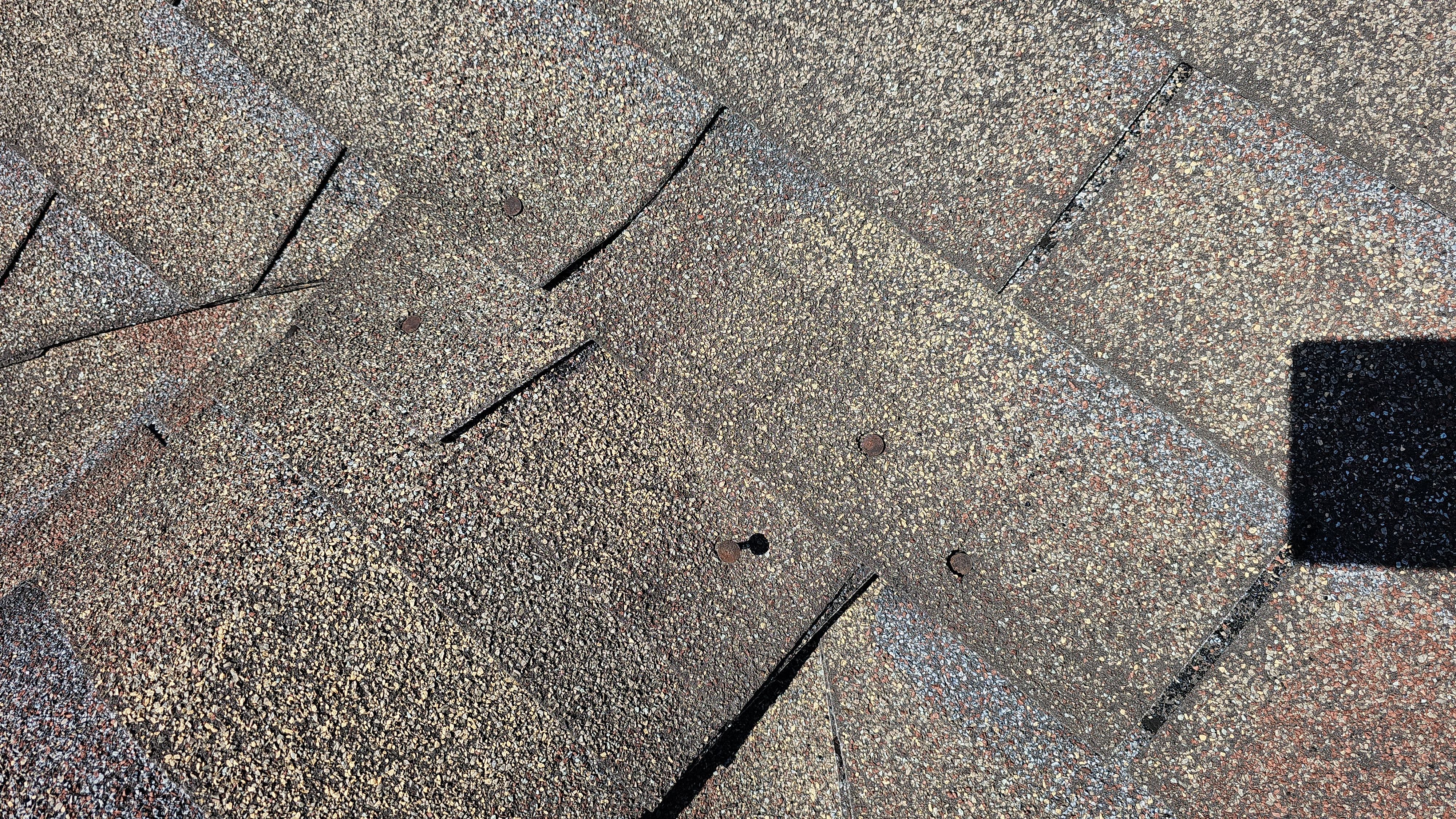 Atlas Pinnacle, Color, Coastal Granite, Drip Edge, Birch White by Eagle Eye Roofing