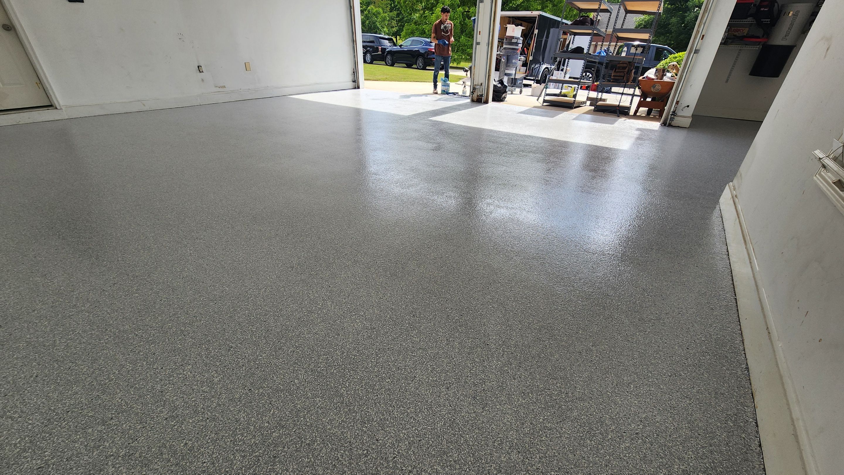 For those who love light colors we have the Schist flake by Opus Renovations 