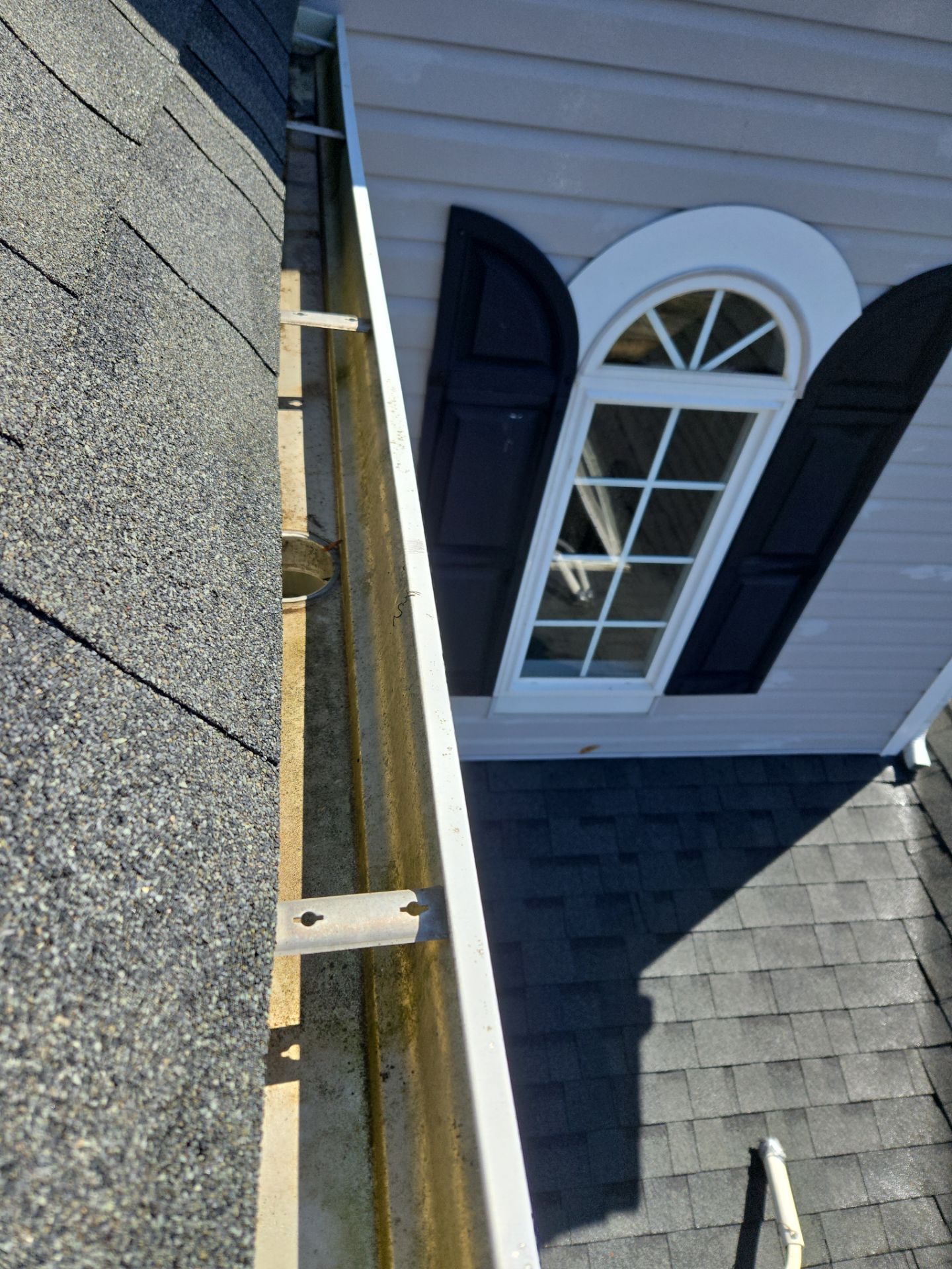 House Wash using cleaner by Power Wash Masters LLC