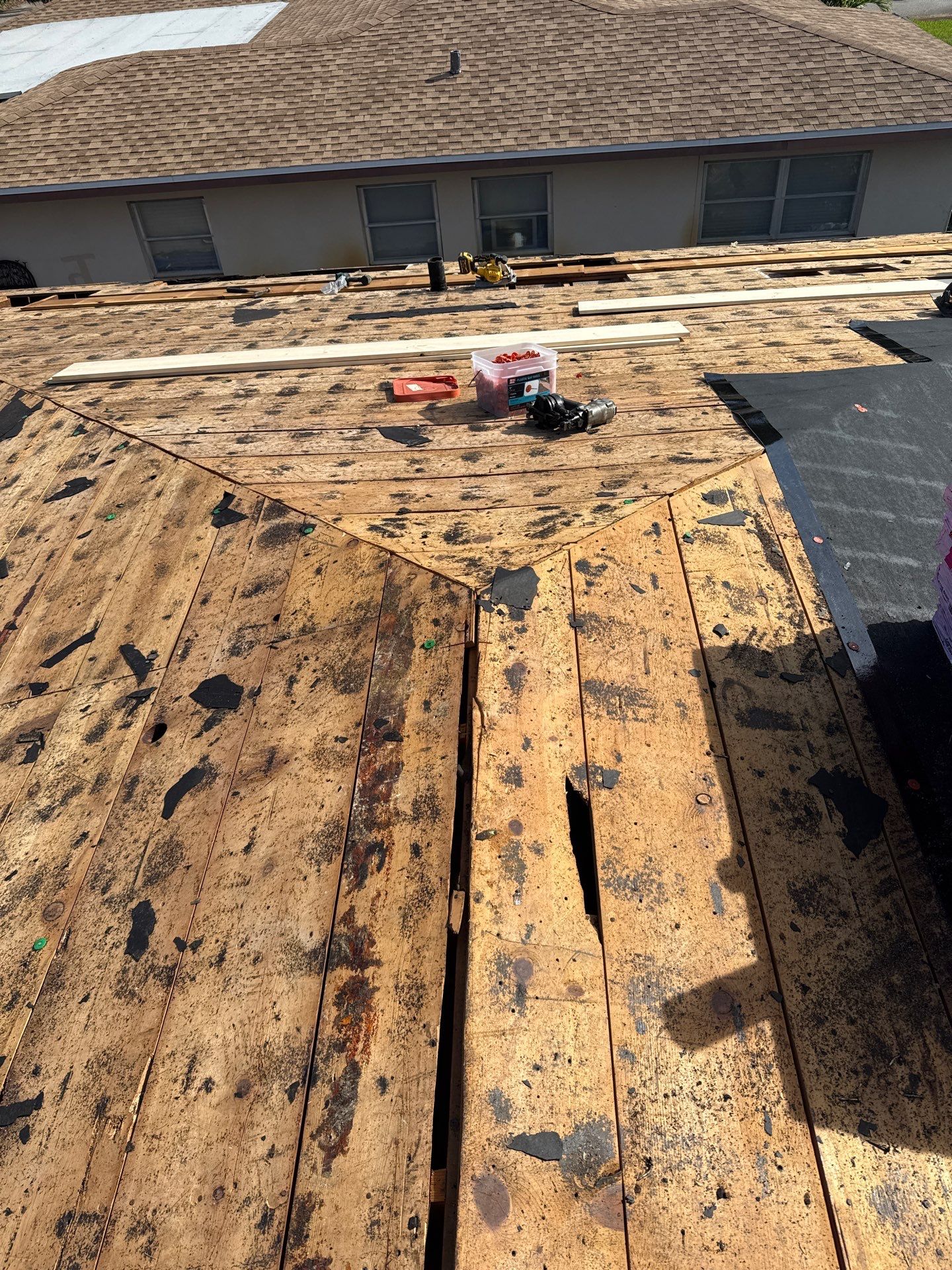 Project in St. Petersburg 33710 by Mitchell Roofing Company LLC