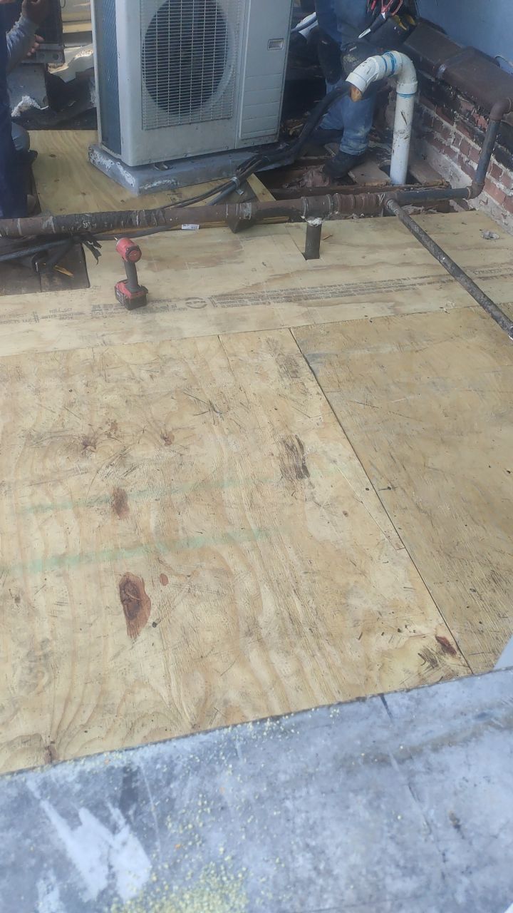Grateful Head Pizza by Hostetler Roofing