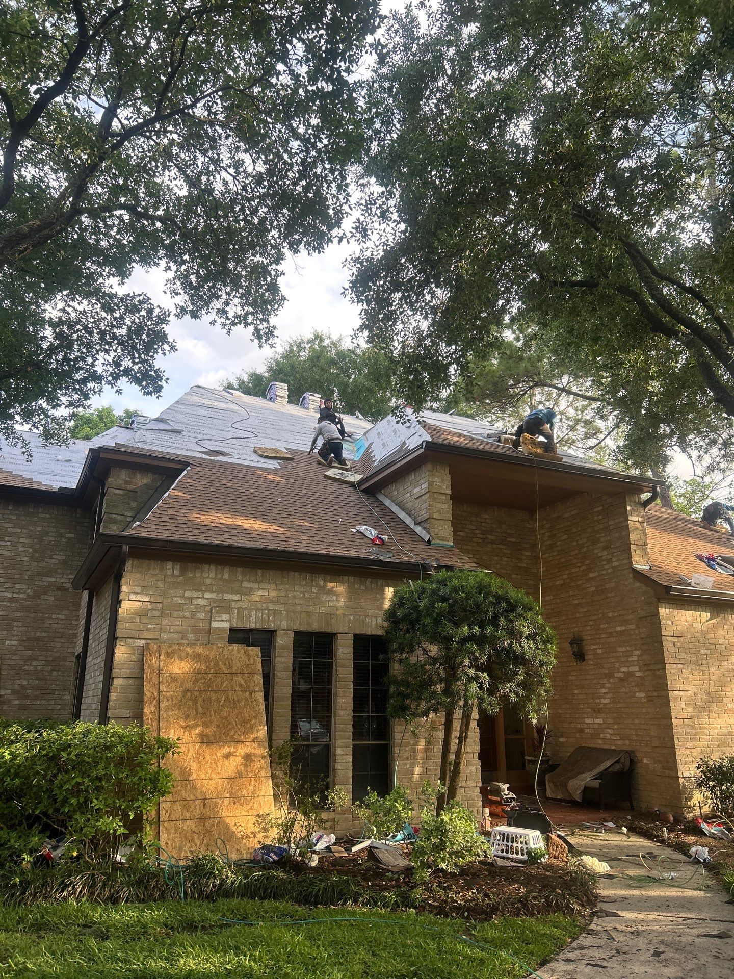 Roof Replacement in Memorial Northwest, Spring TX by Roof Repair Company