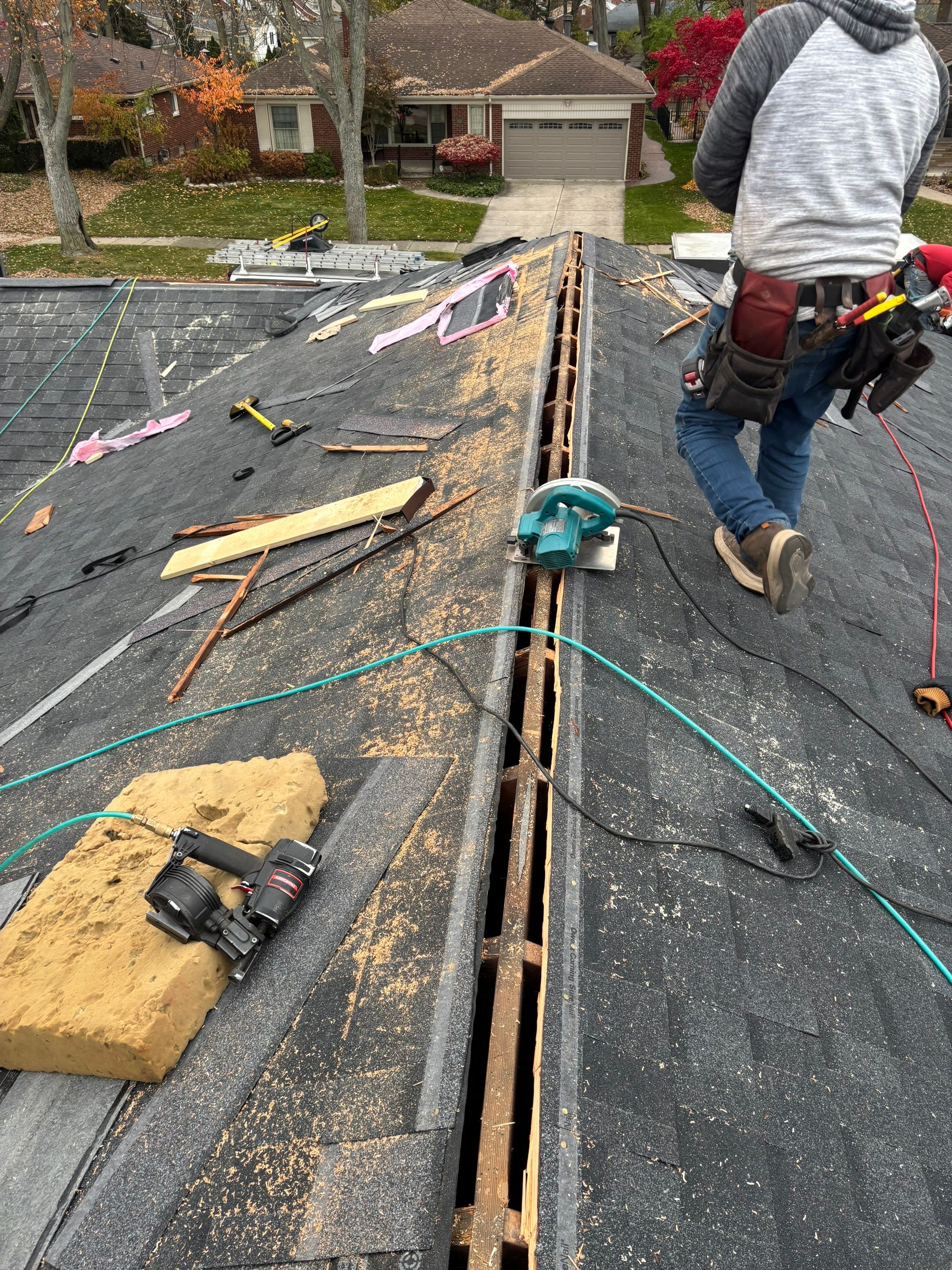 Roof Replacement using Owens Corning Onyx Black by 180 Contractors