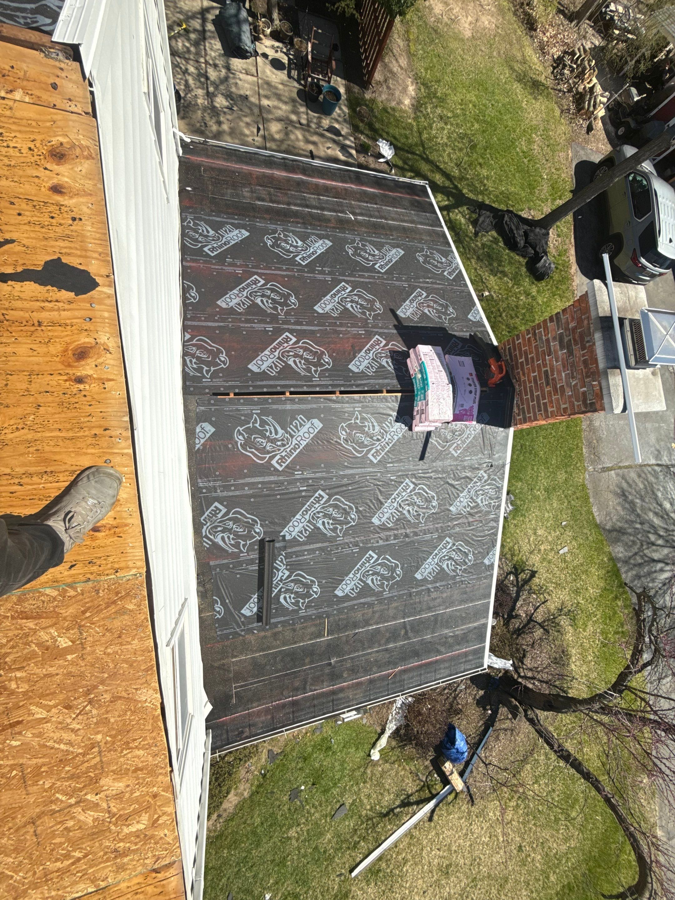Roof Replacement using Owens Corning Onyx Black by 180 Contractors
