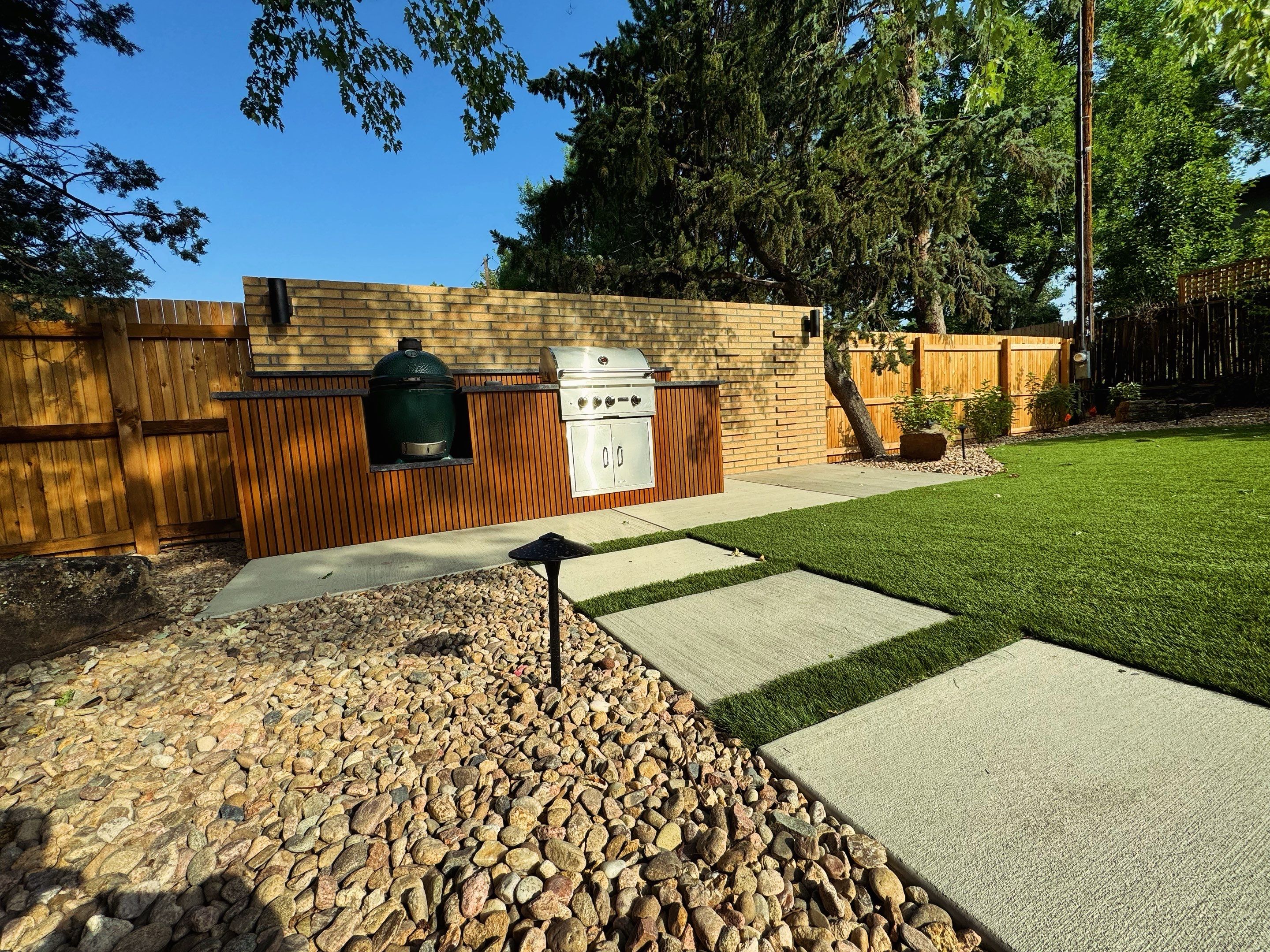 Modern Backyard by JRM landscape & design