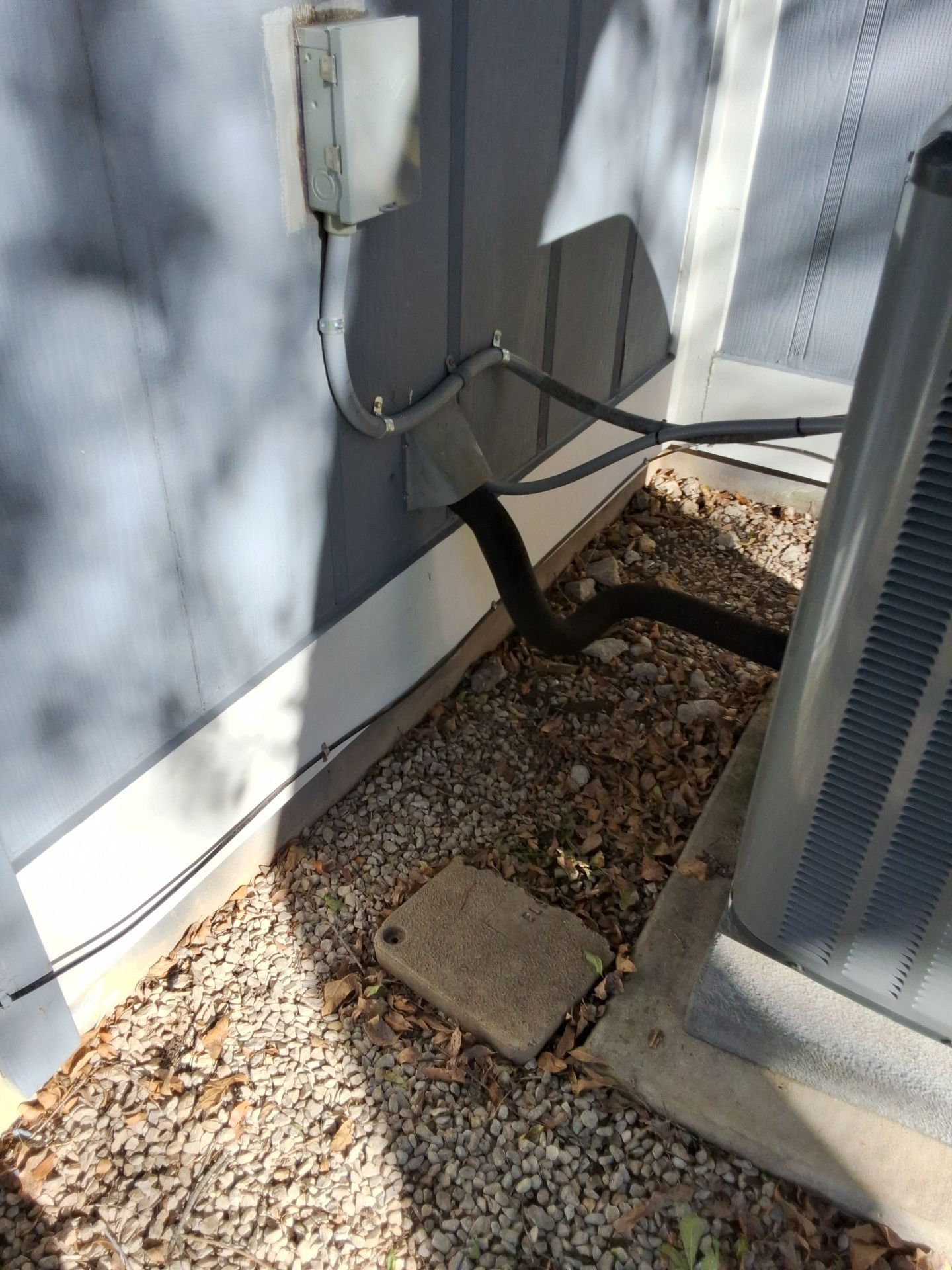 Siding Painting by TEXFIX LLC