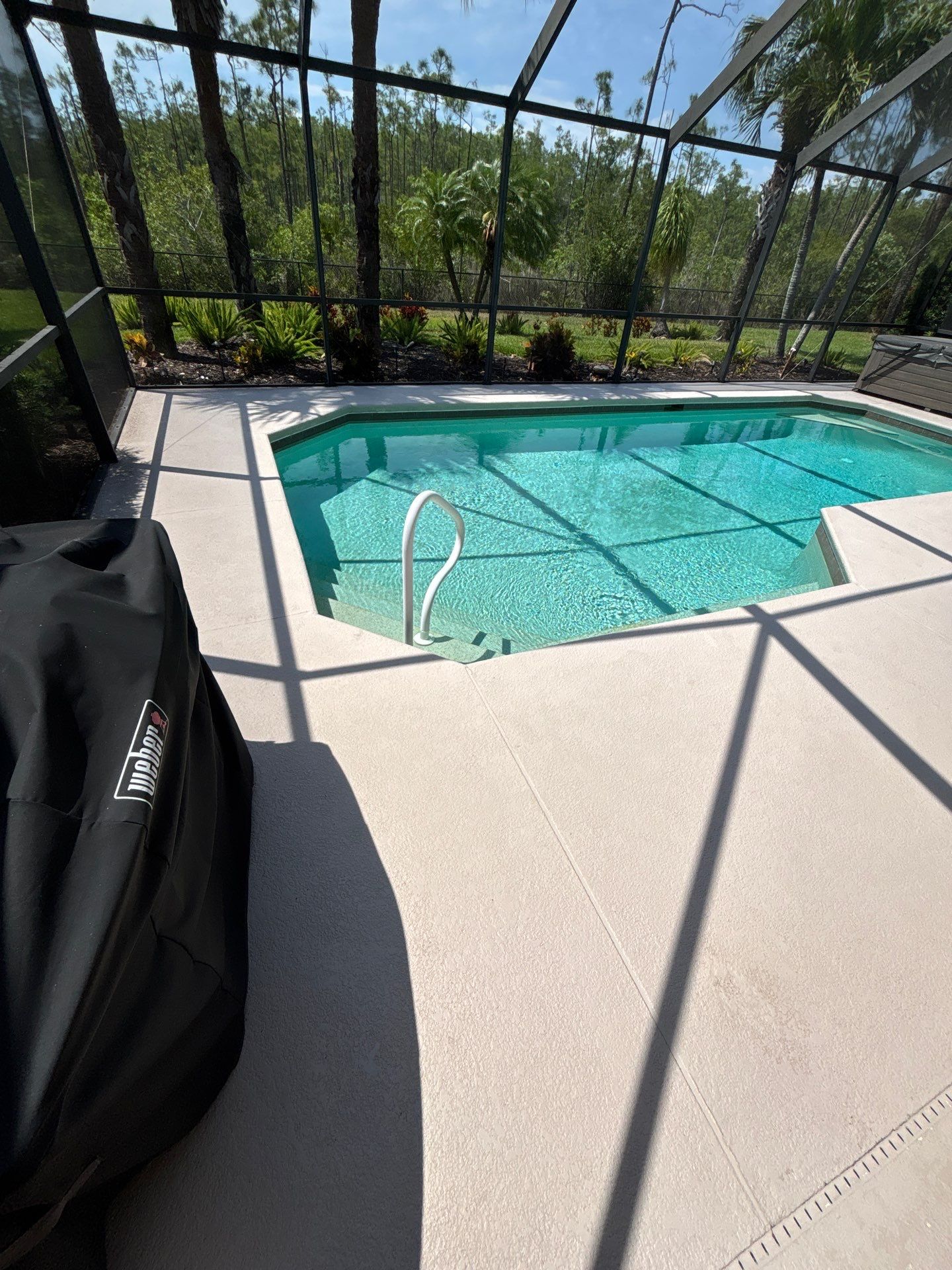 Porcelain Pool Deck - Colonial Country Club by Old Town Pavers Llc