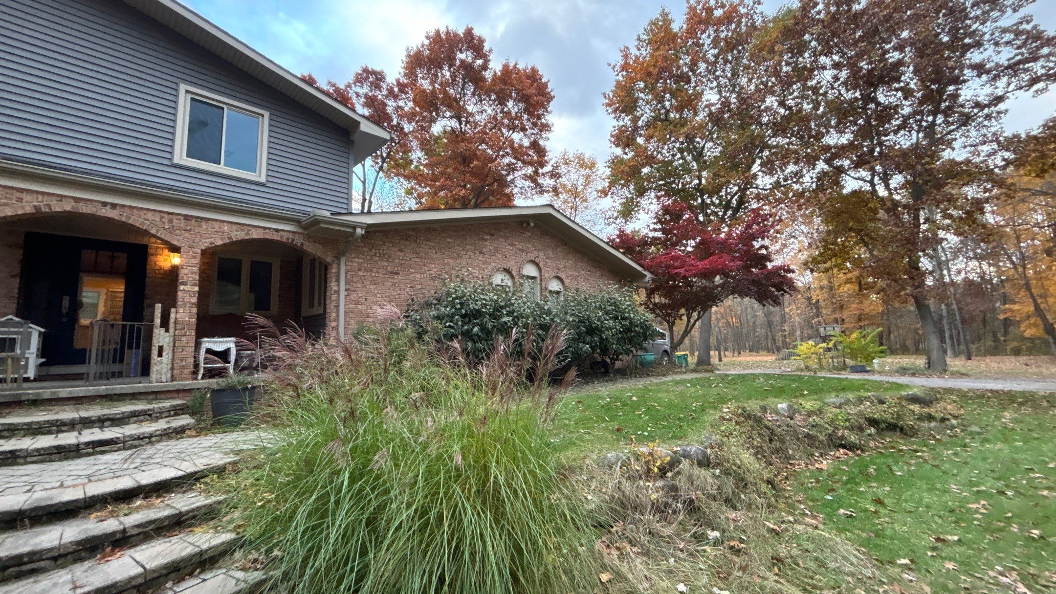 Siding Replacement using Alside Charter Oak D4.5" by 180 Contractors