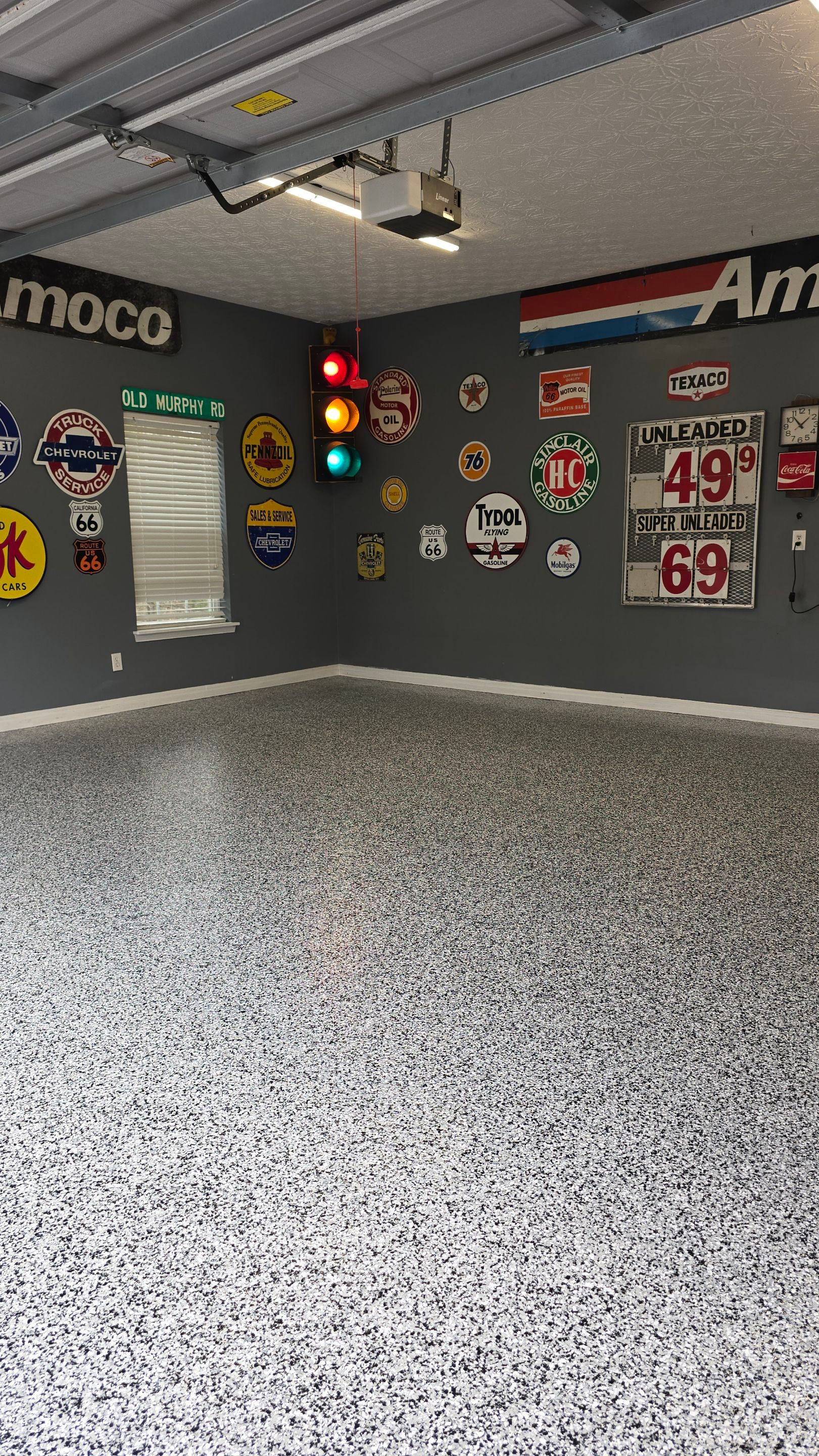 Garage using Domino by Elite Floor Solutions