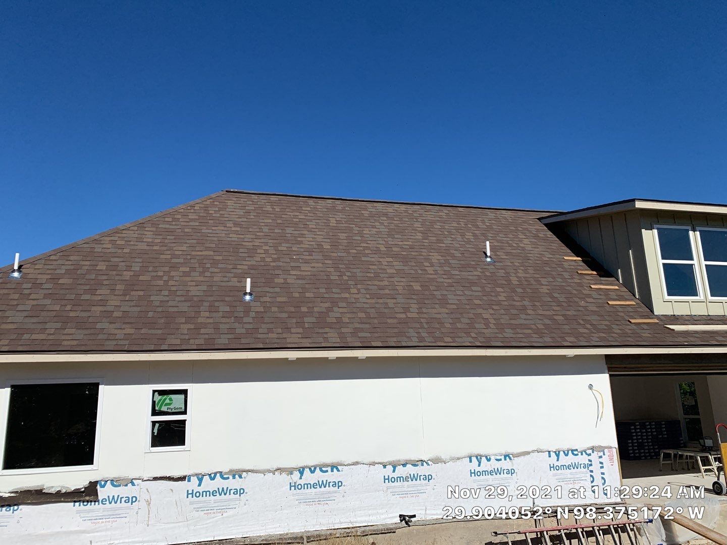 New Home Construction using Owens Corning 30 year Architectural Shingles by Premier Roofing and Contracting