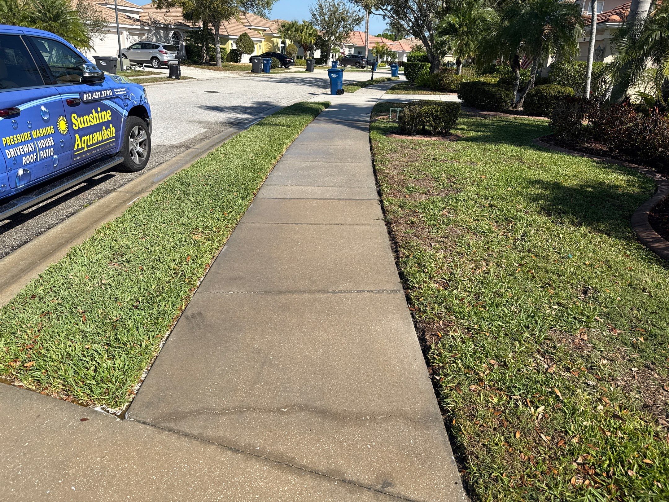 Driveway, Pool Deck & Lanai Cleaning – Heritage Harbour Golf Club, Bradenton, FL by Sunshine AquaWash