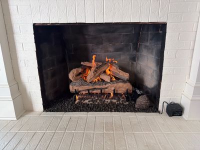 Realfyre Split Oak Designer Plus Gas Log Set