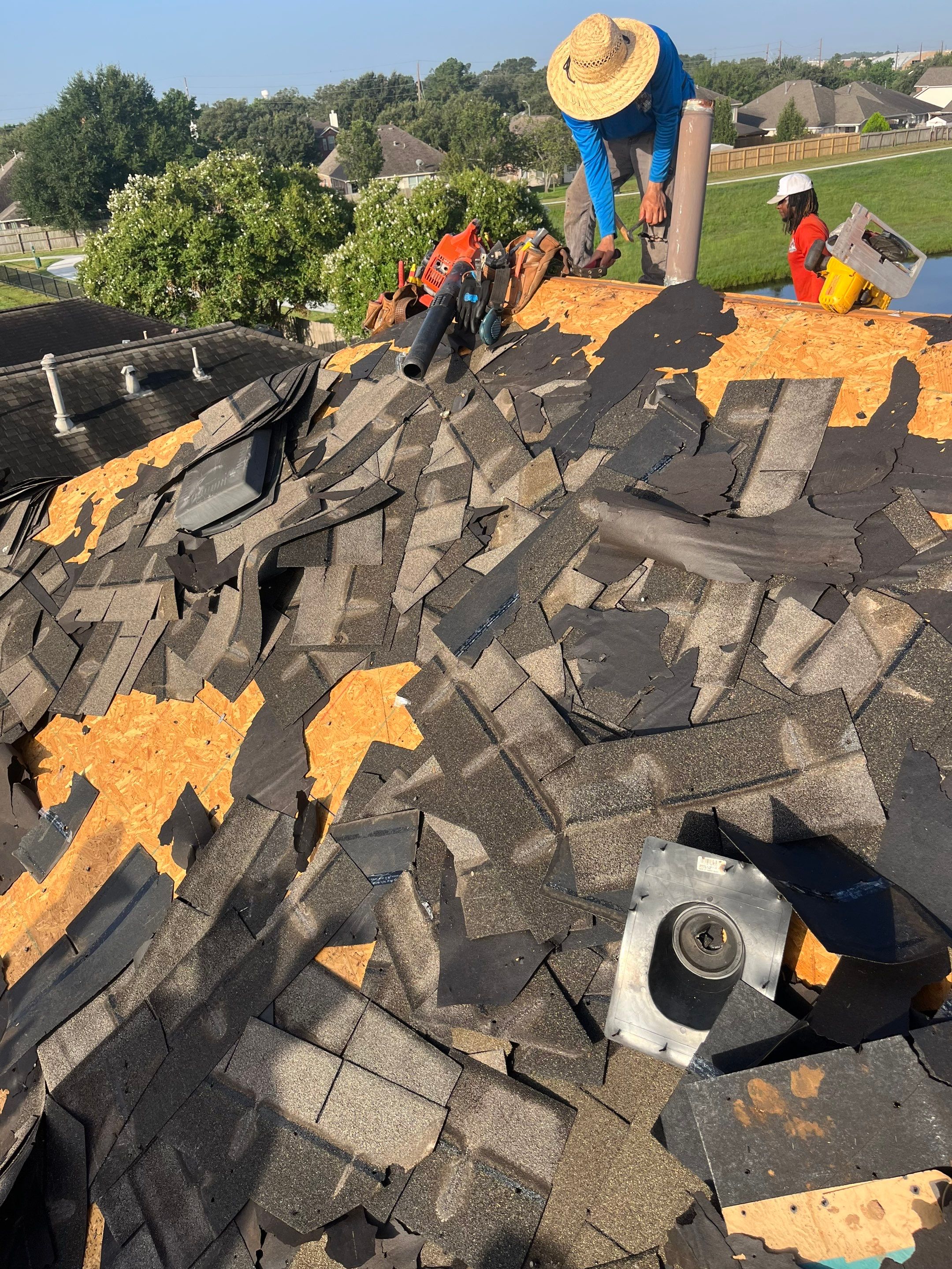 Residential Roofing Installation using Owen's Corning Duration (Lifetime) Shingles by Roof Repair Company