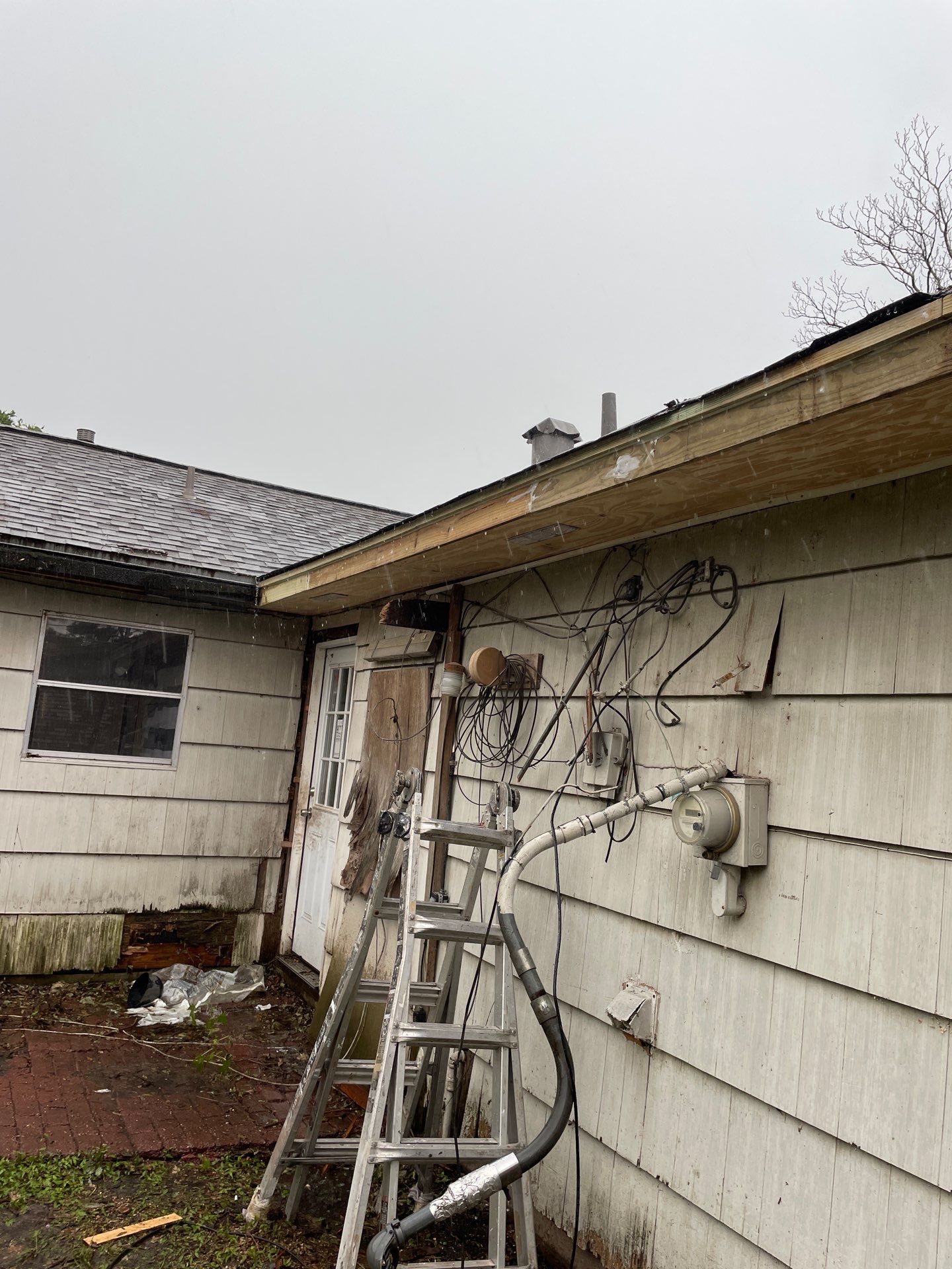 Hail Damage using Owen's Corning Duration (Lifetime) Shingles by Roof Repair Company