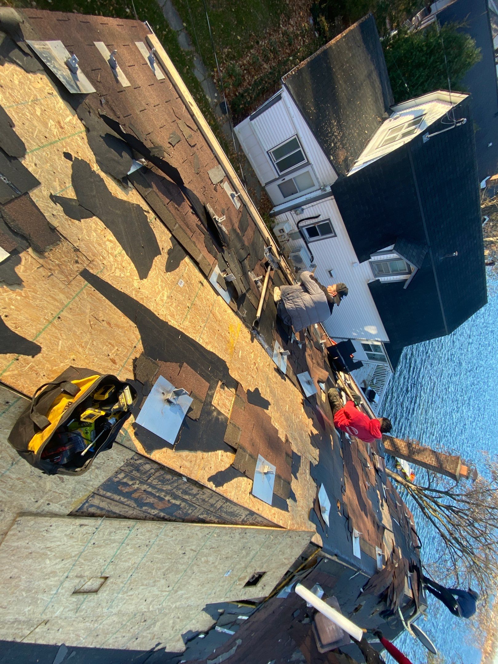 Roof Replacement using CertainTeed Landmark by 180 Contractors