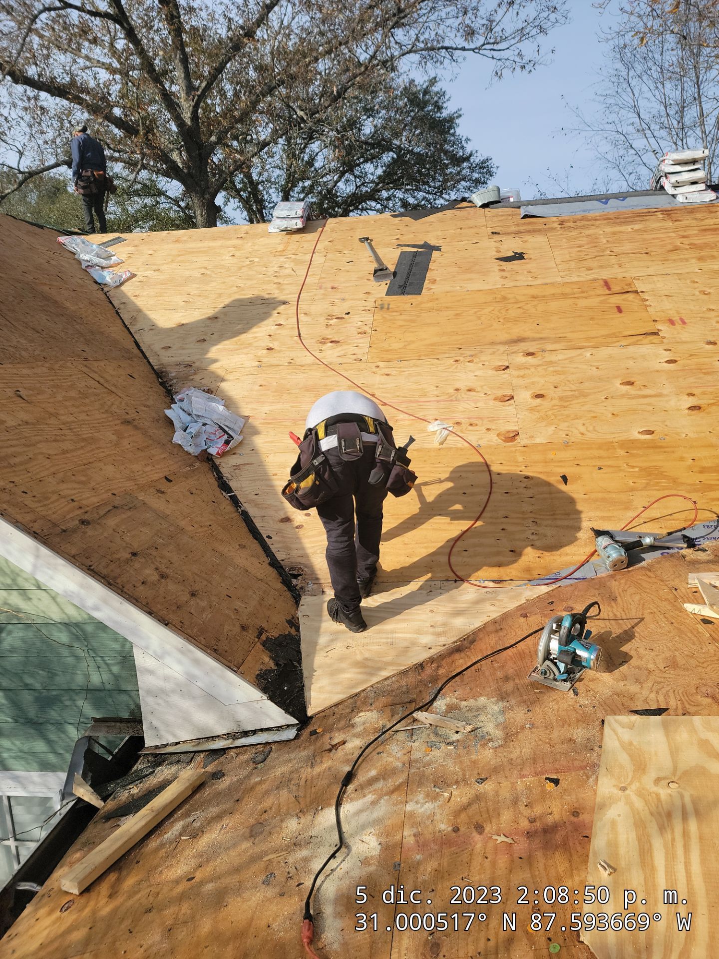 Jaye by IAM Roofing LLC