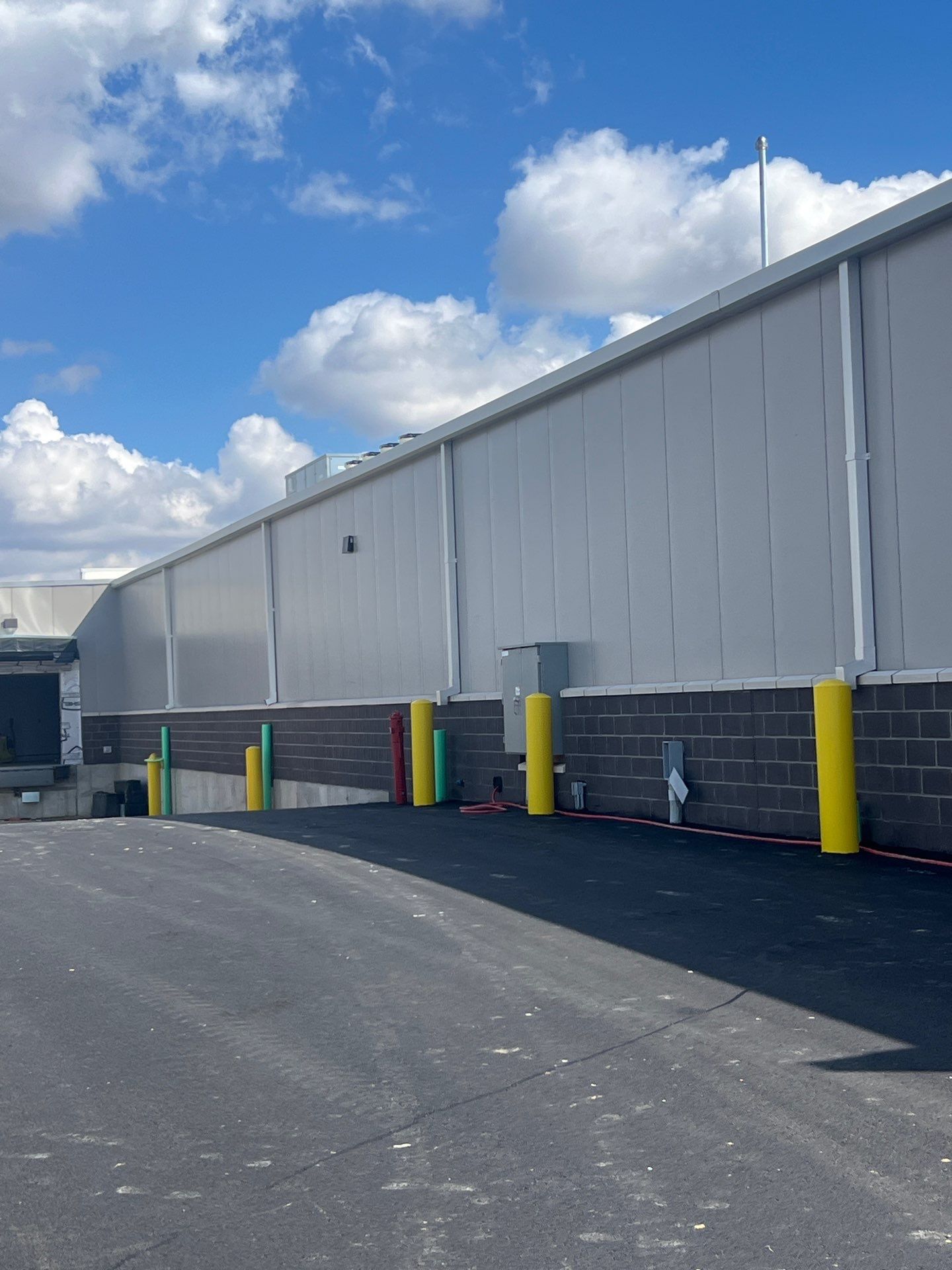 Aldi London - New Construction  by Nitro Roofing and Construction