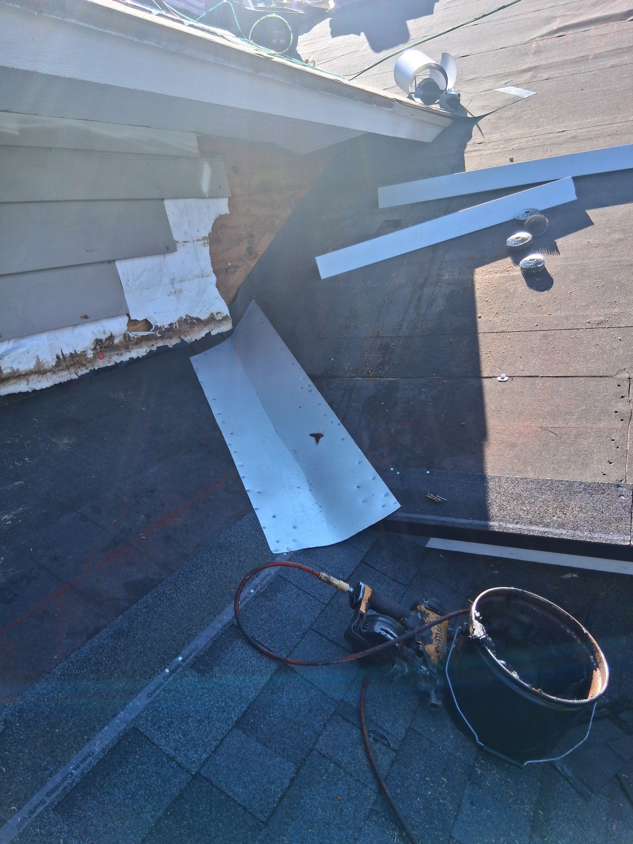 Roof Replacement in Valrico, FL by Shingle Masters Roofing