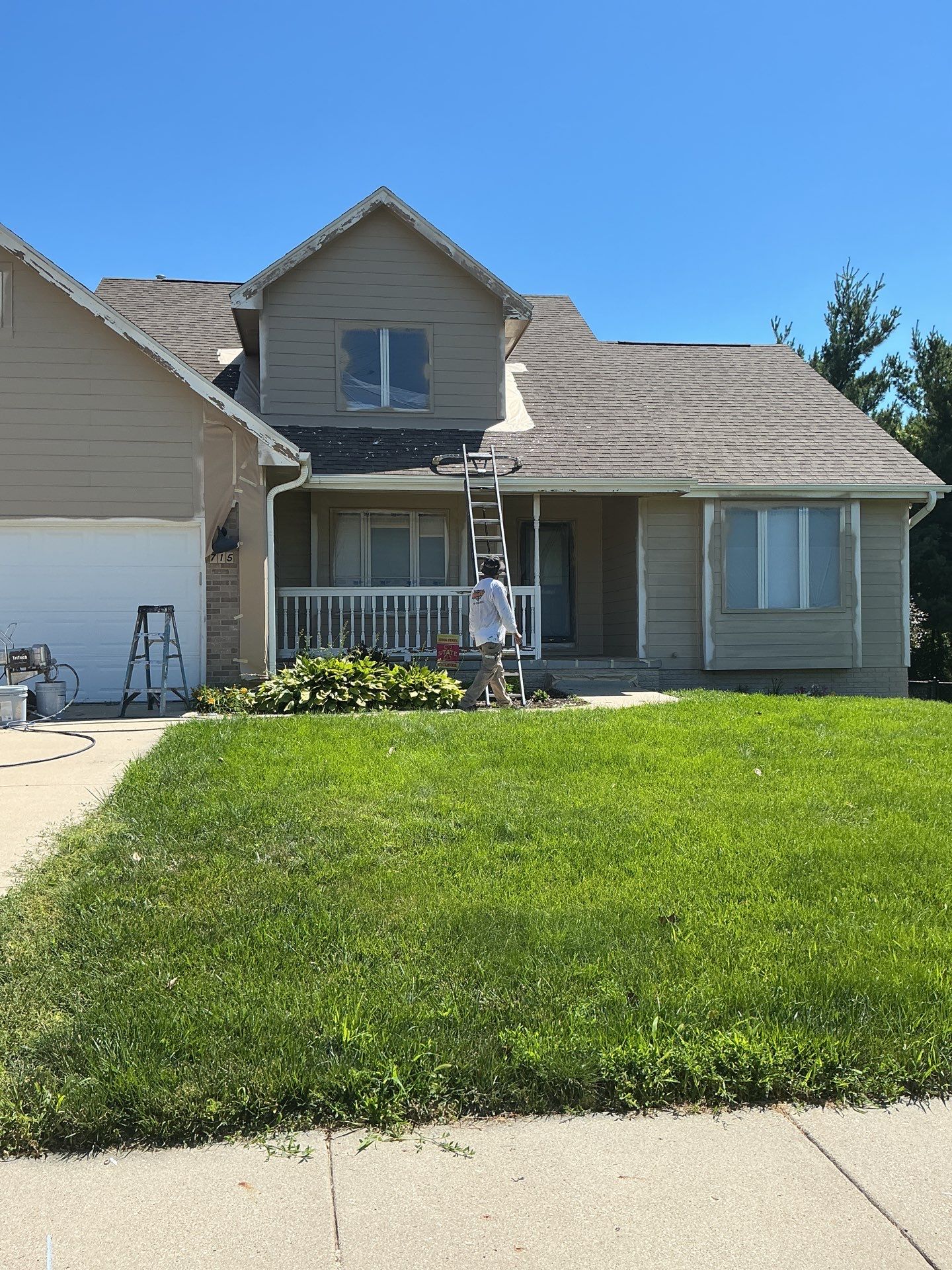 Residential Exterior Repaint  by Midwest Paint LLC