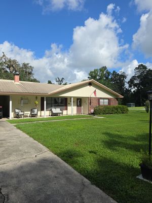 Energy-Efficient White Vinyl Window Replacement in Lake City, Florida