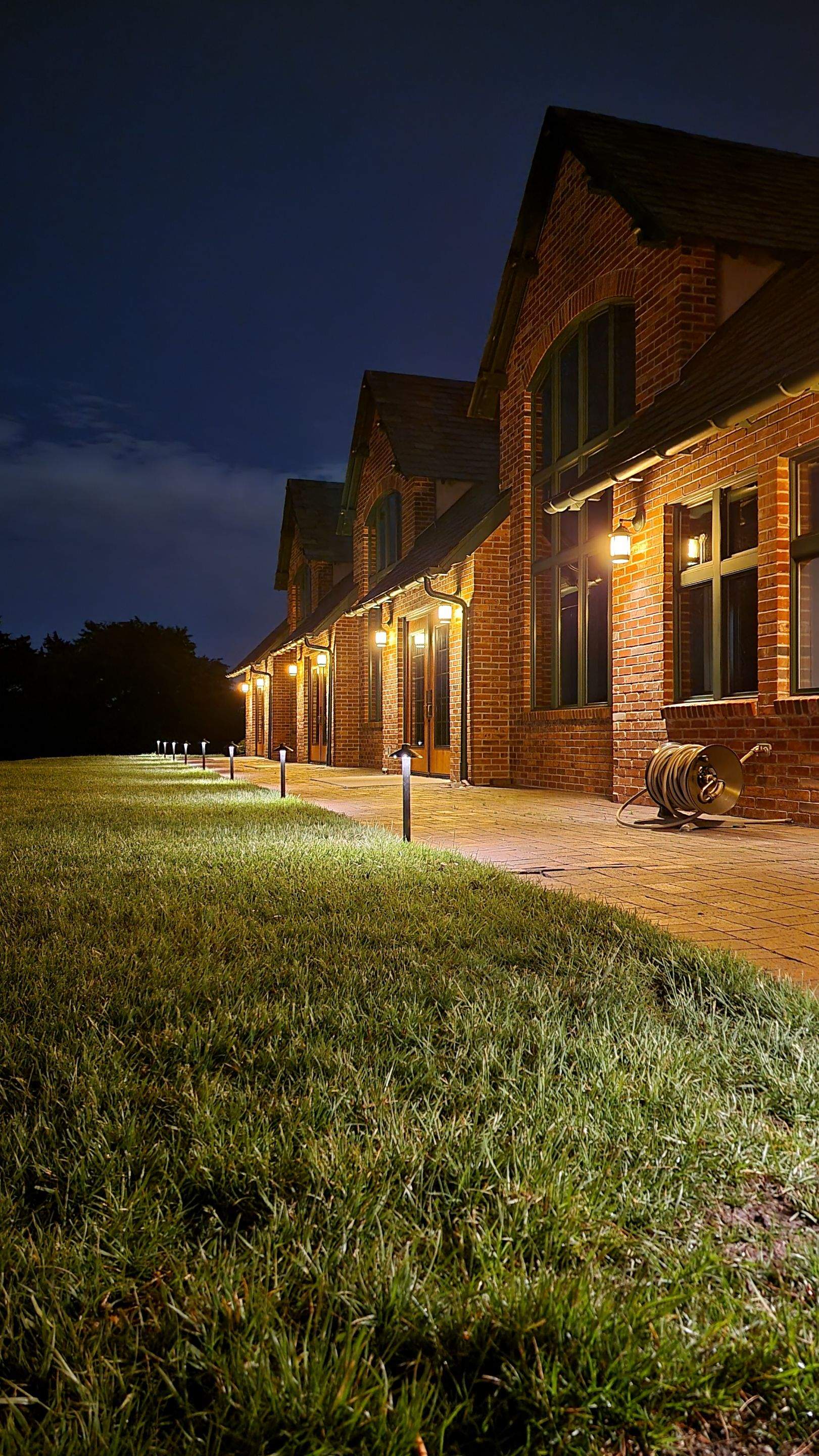 Omaha Country Club by Midwest Lightscaping