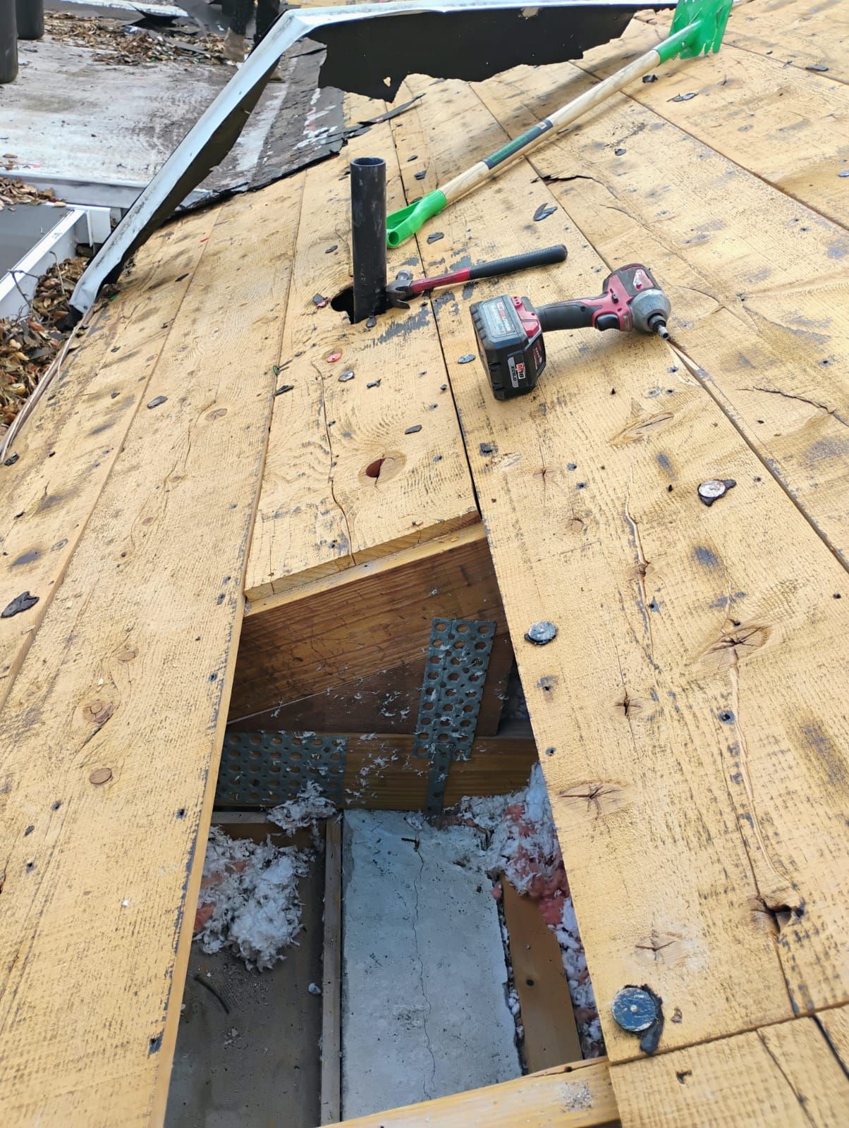 Project in Largo 33774 by Mitchell Roofing Company LLC 