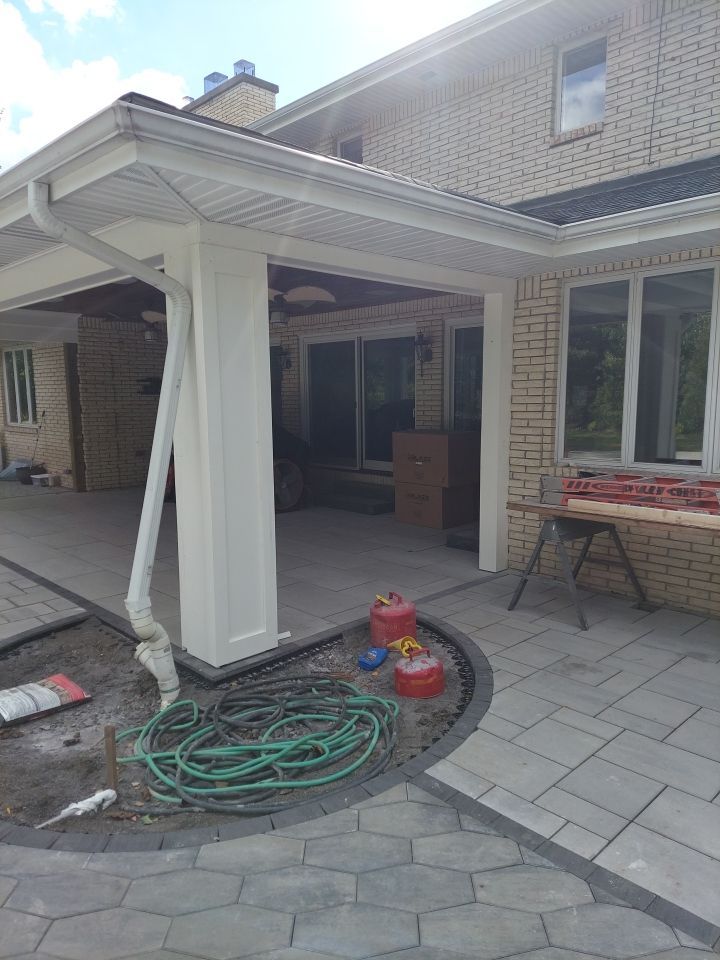 Outdoor Living Addition by Ivy Lea Construction