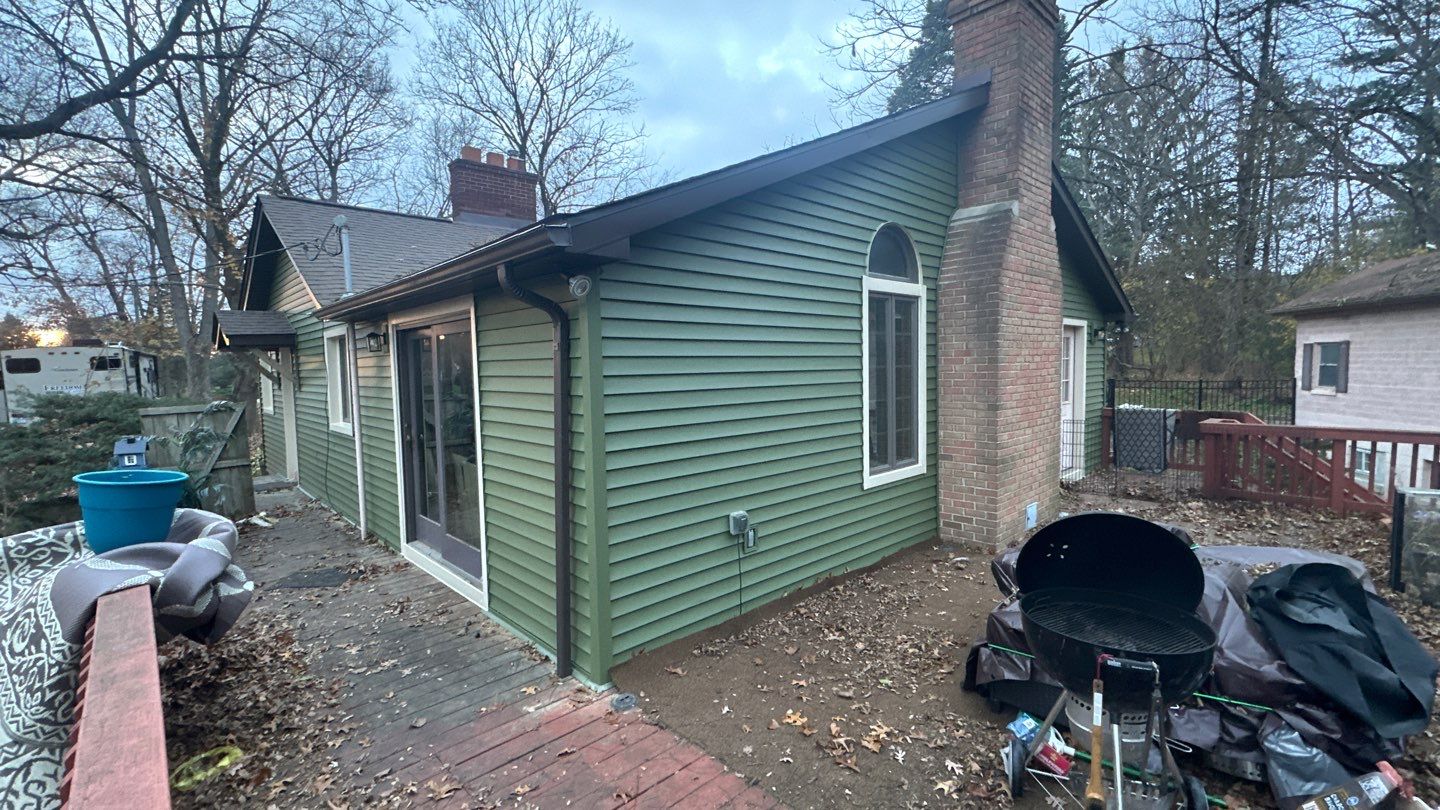 Siding Replacement using CertainTeed Restoration Classis D4 by 180 Contractors