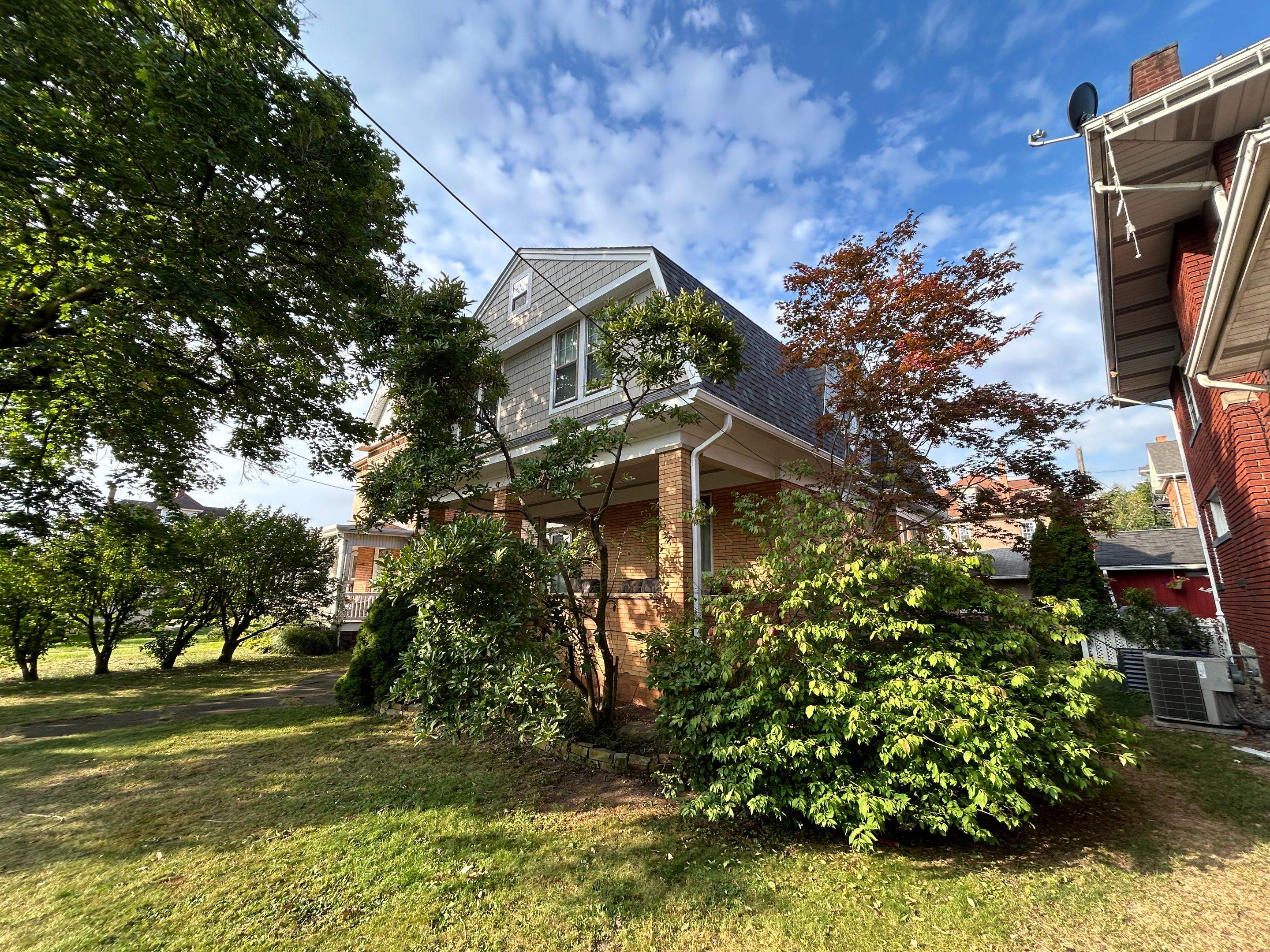 James Hardie Shingle Shake and Lap Siding Home Renovation by Ideal Siding Pittsburgh