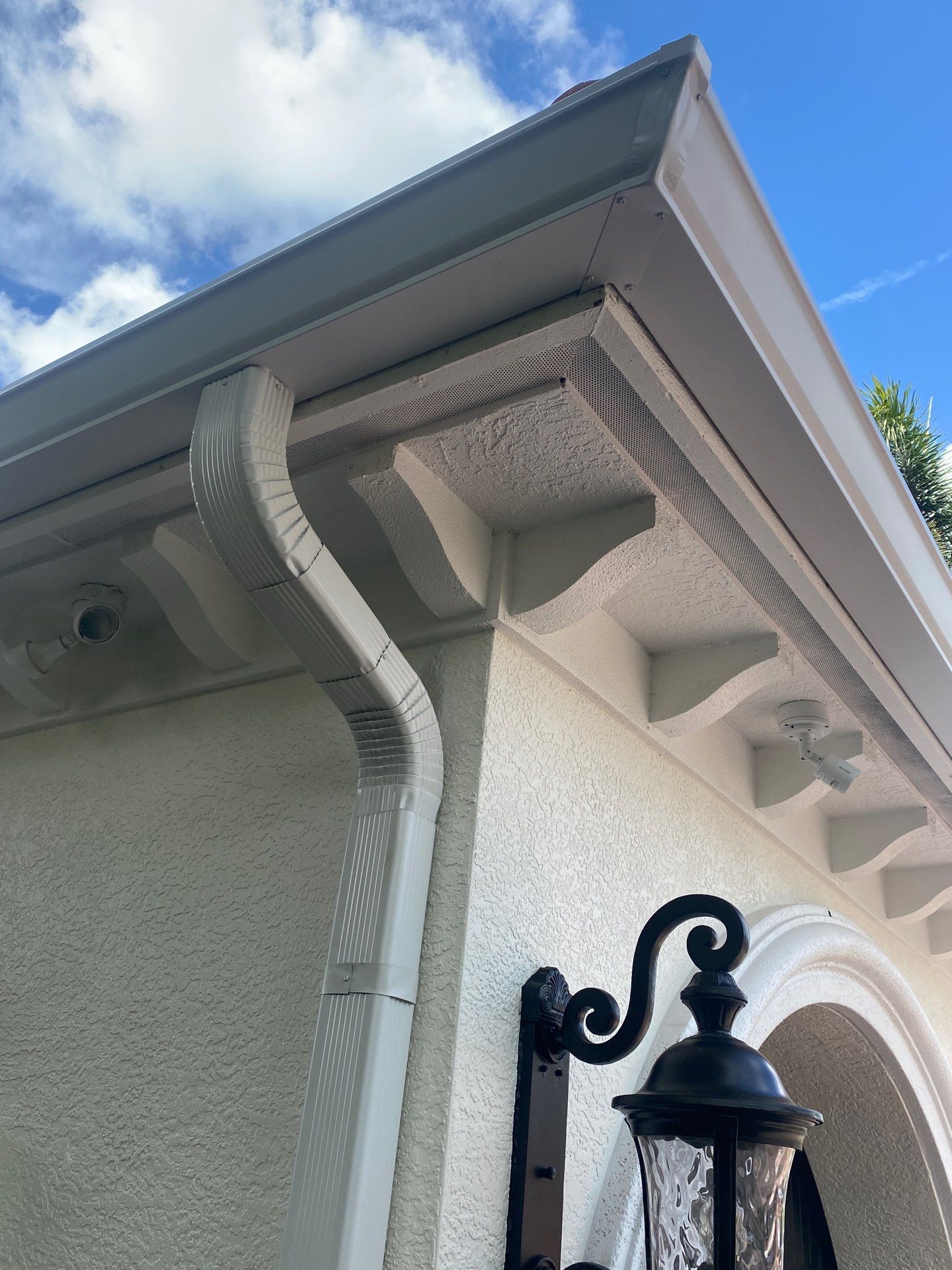 7-Inch Seamless Gutters Installed in Fort Myers FL by Gutter Professors
