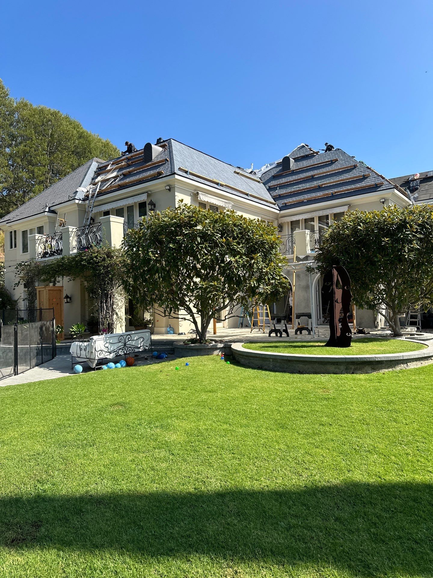 Stunning Los Angeles Mansion by Hull Brothers Roofing