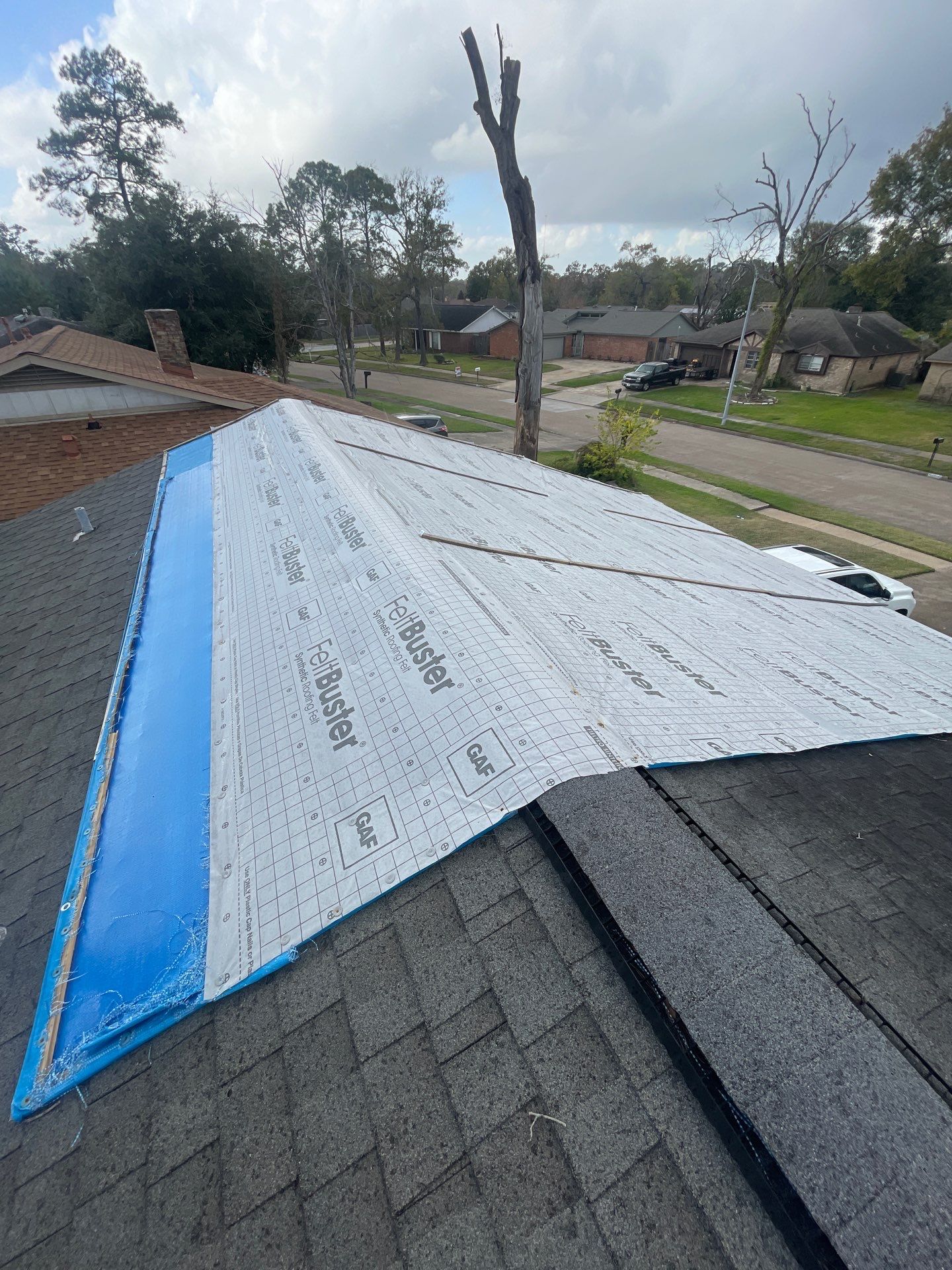 North Shore Roof Installation using Atlas Pinnacle Pristine by Modern BYLT Roofing & Construction