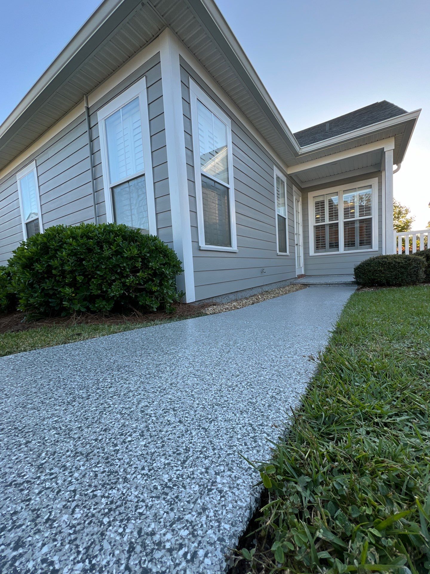 This is one floor Before & After you’re going to have to SEE to believe 👀 🤯 by Deese Elite Concrete Coatings