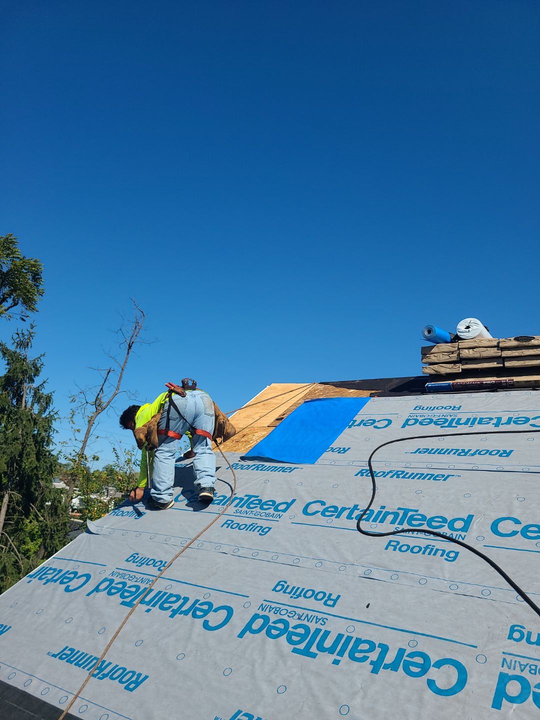 Falls Church: Residential Roof Replacement with CertainTeed Landmark Pro in Max Def Colonial Slate by RM Banning, Inc.