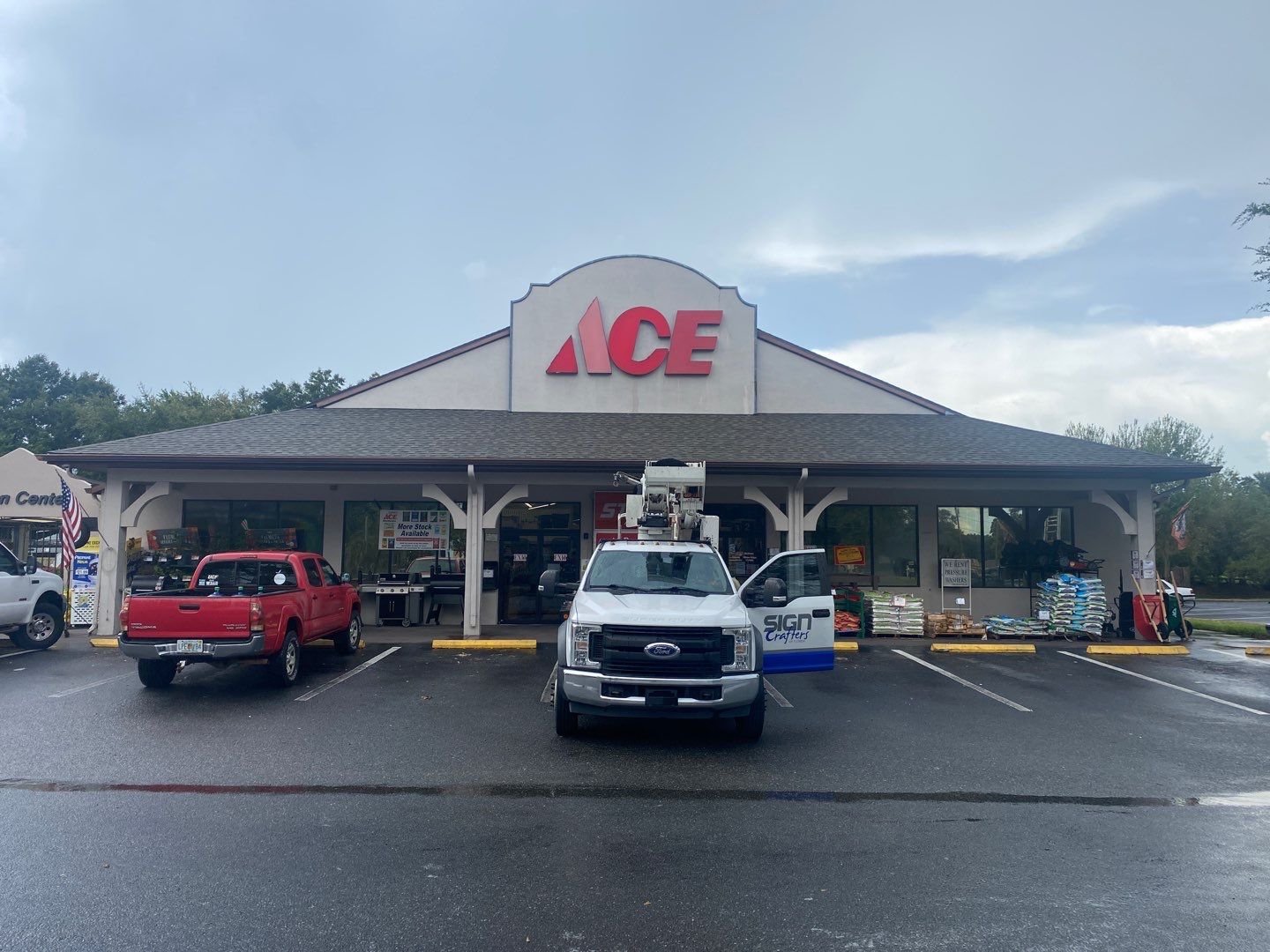 Flush Mount Channel Letters for Tavares Carter's Ace Hardware by SignCrafters