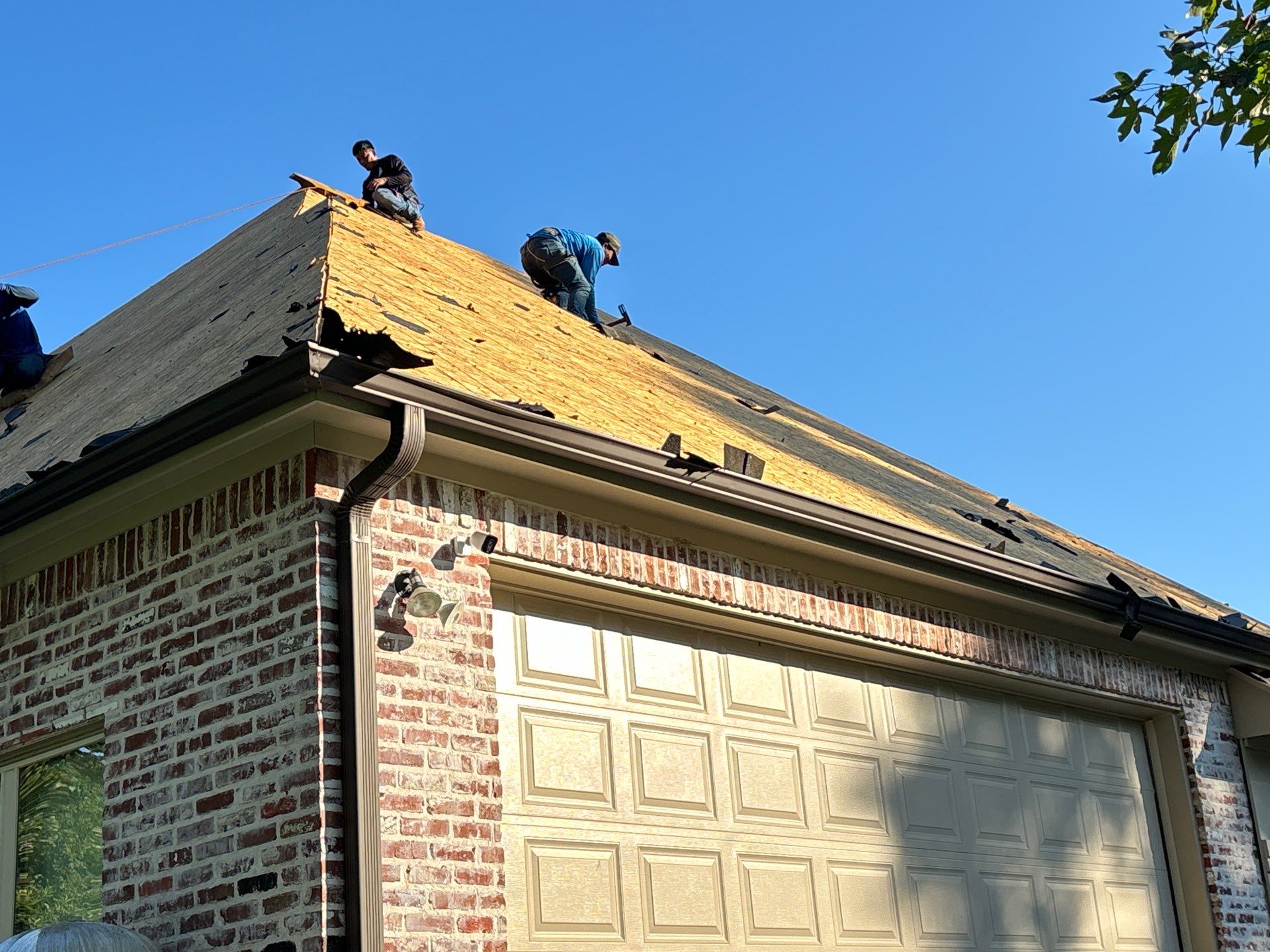 Residential Roofing Installation using Owen's Corning Duration (Lifetime) Shingles by Roof Repair Company