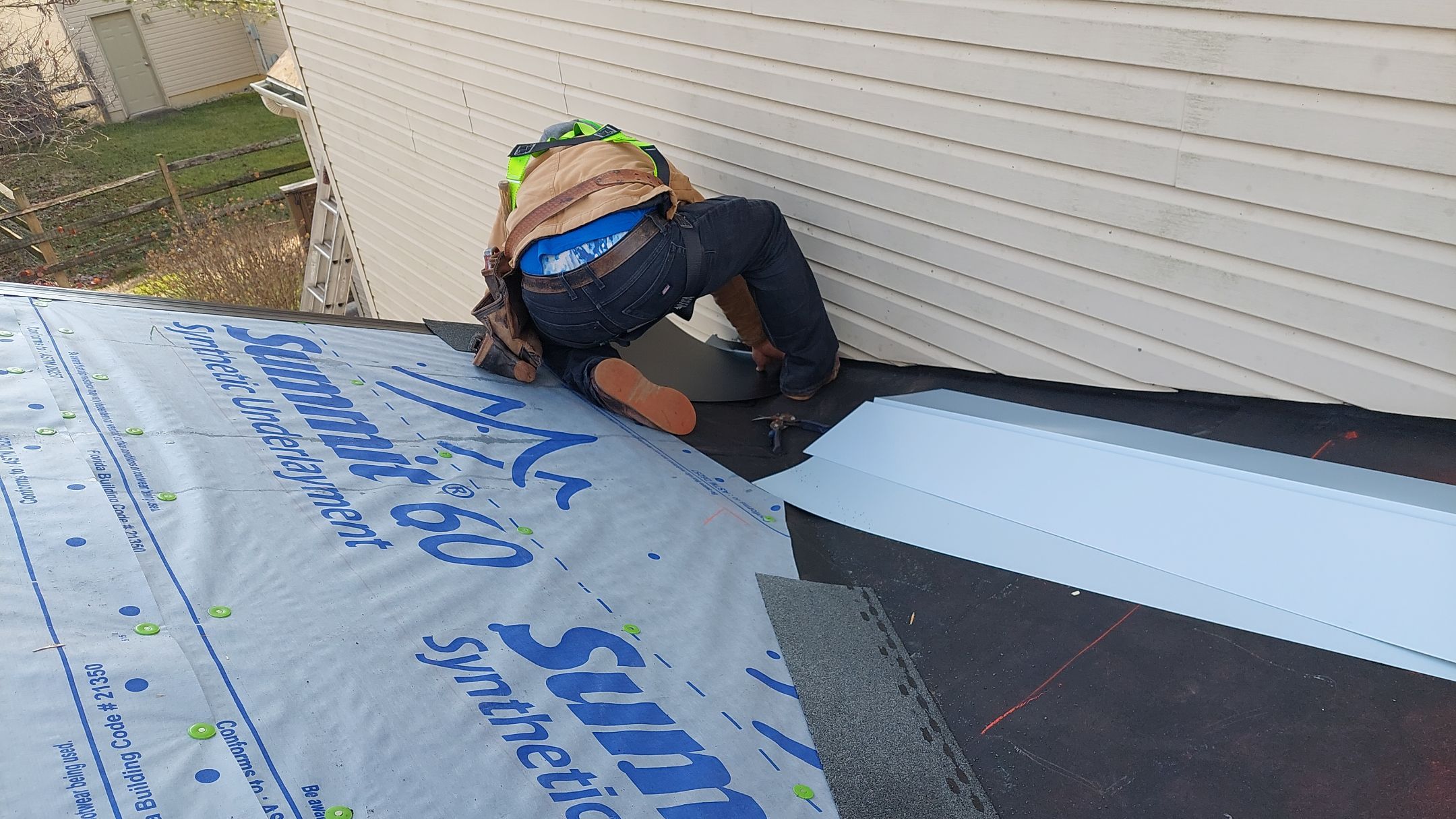 Atlas Black Shadow by Tamlin Roofing