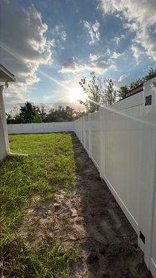 Vinyl Fence Installation using Vinyl Privacy Fence