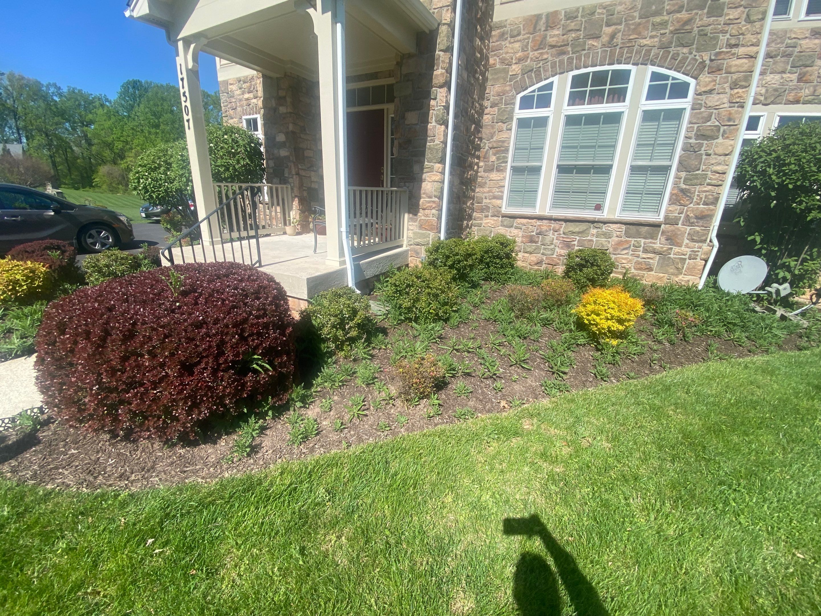 Landscape Cleanup & Mulch  by The Smet Companies, LLC