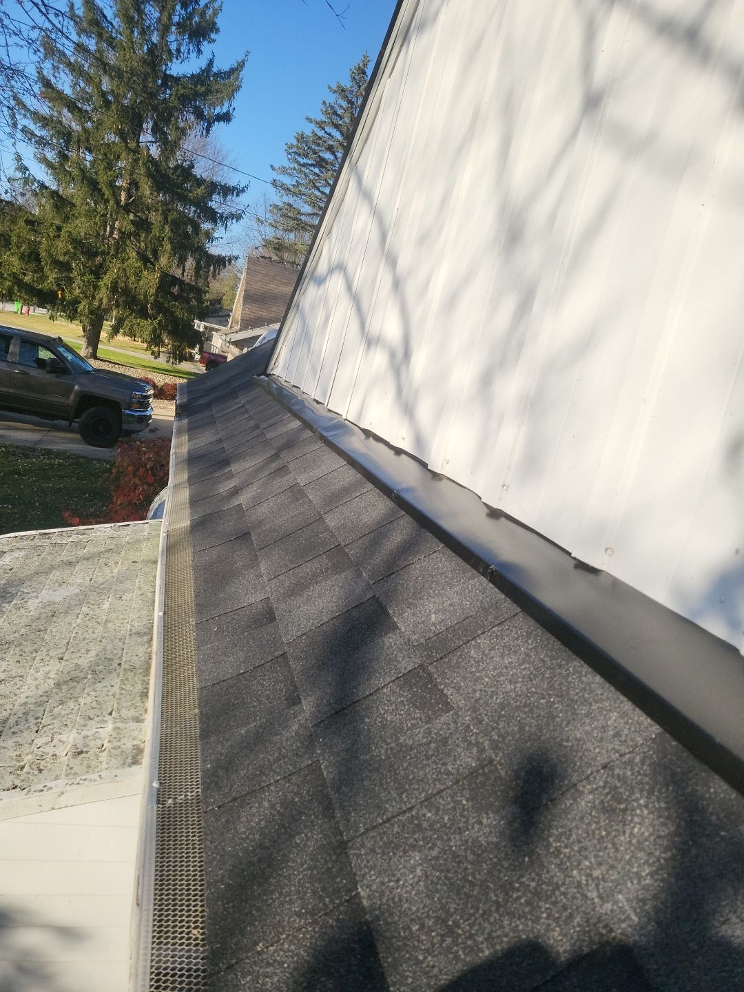 ATLAS PINNACLE COLOR: BLACK SHADOW DRIP EDGE: WHITE by Eagle Eye Roofing
