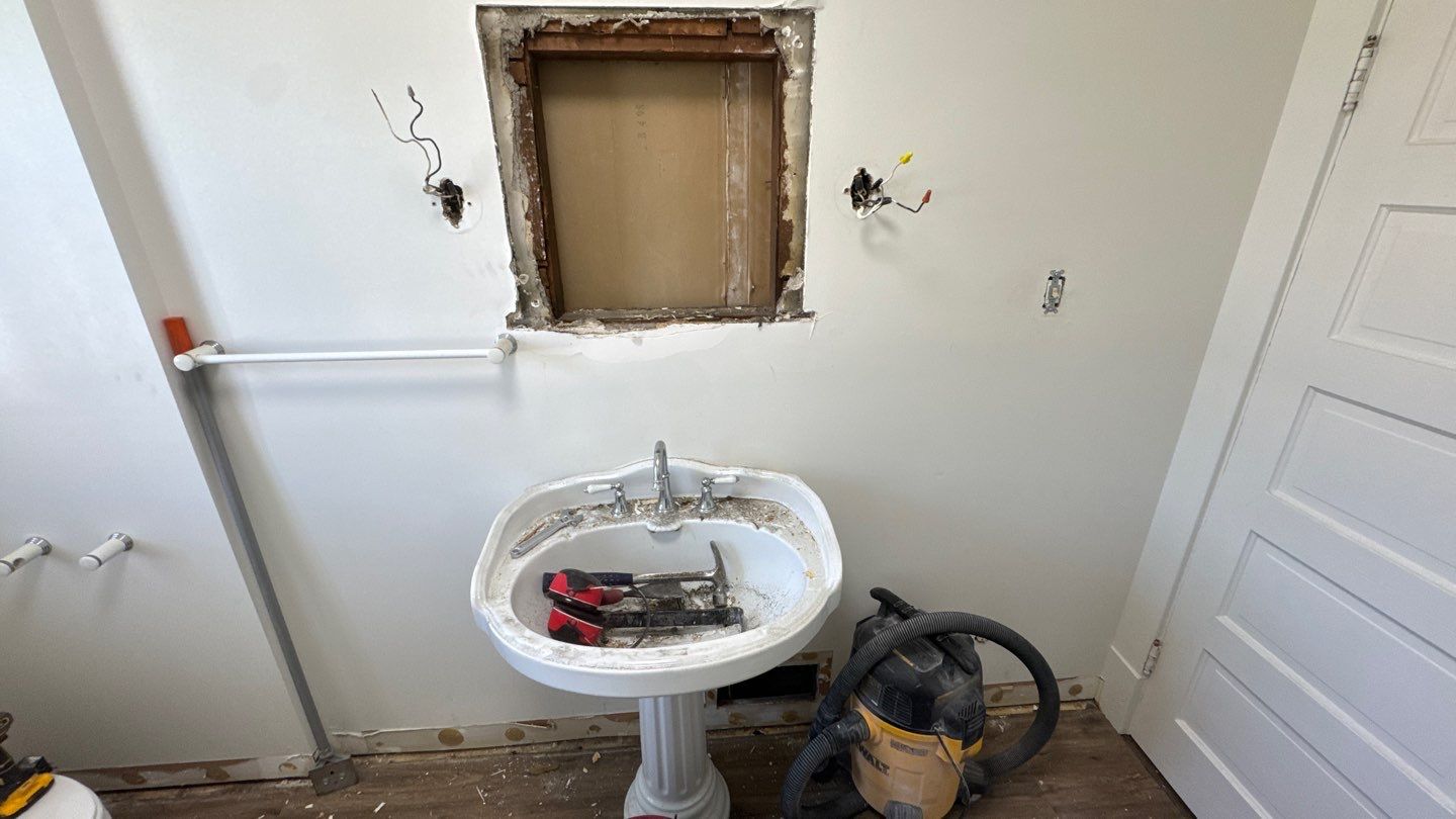 Main Bathroom by Rudd Builders LLC