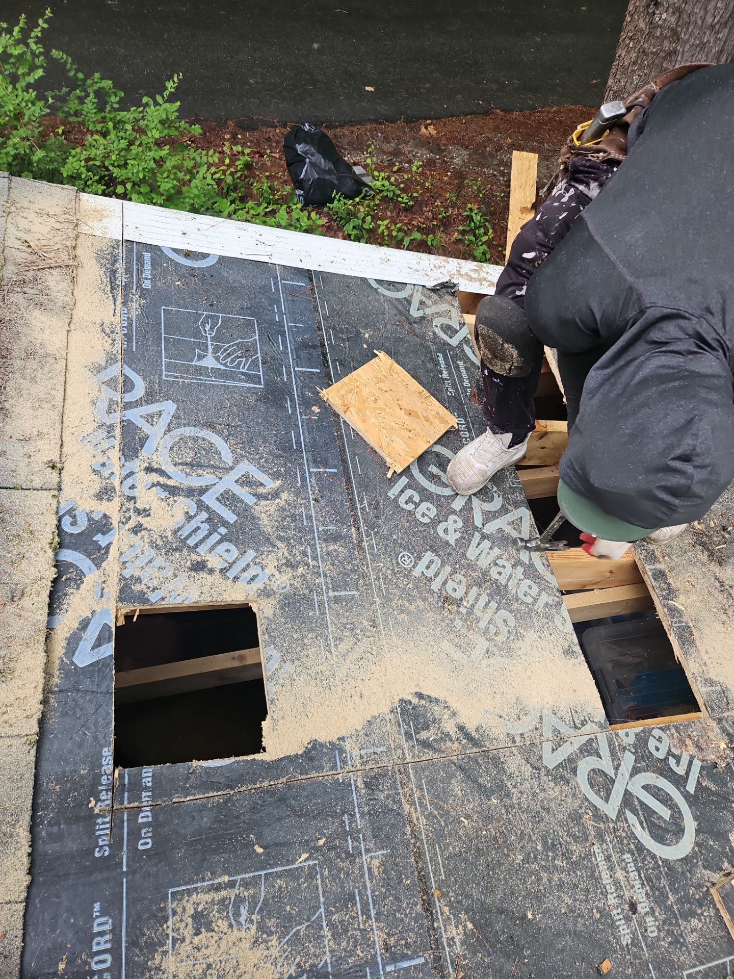 Leak Repair & Roof Wash – Groton, MA by Mighty Dog Roofing of Greater Middlesex County