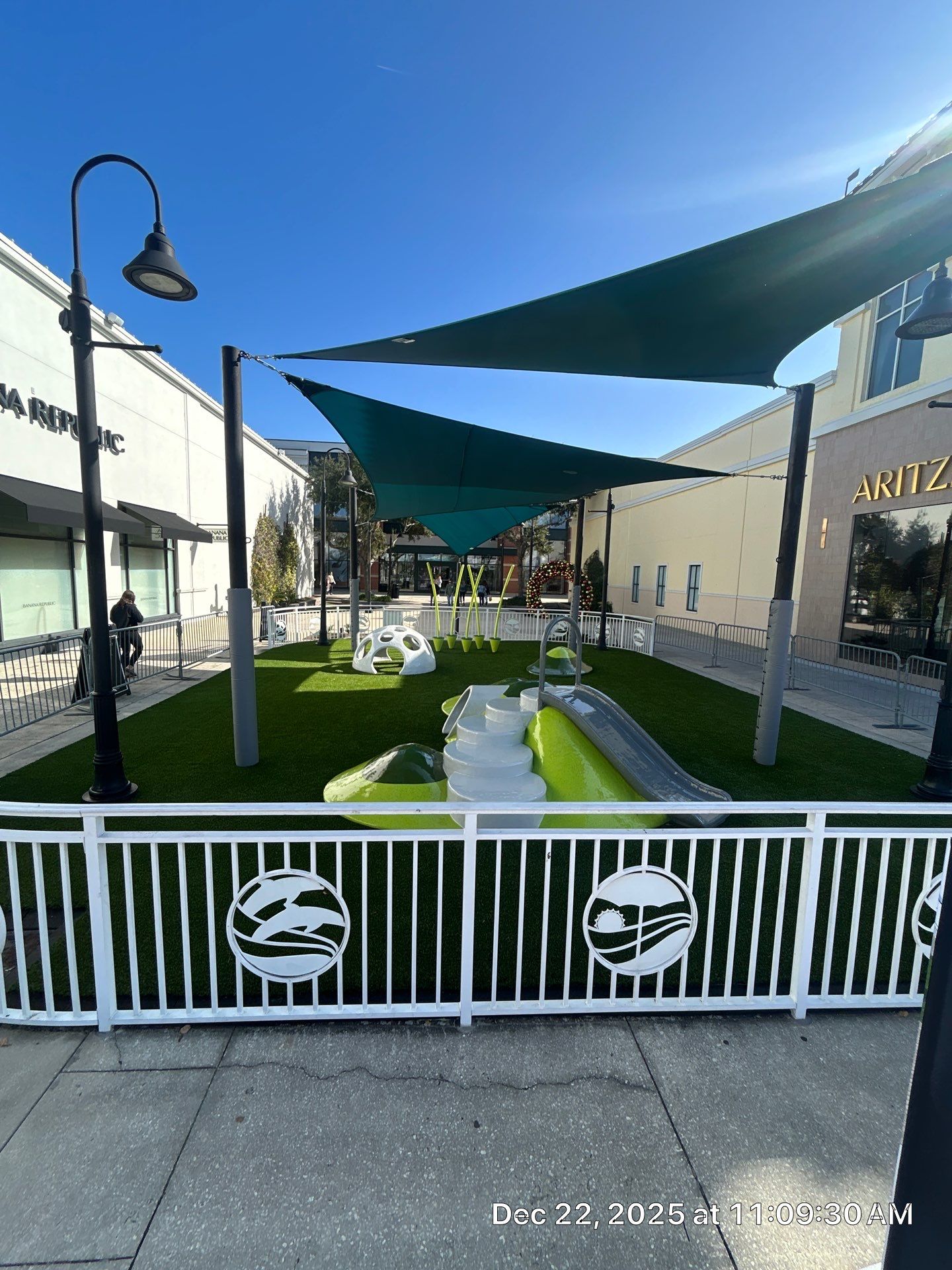 Public Shopping Mall Playground Installation in Jacksonville by Southwest Greens Midwest