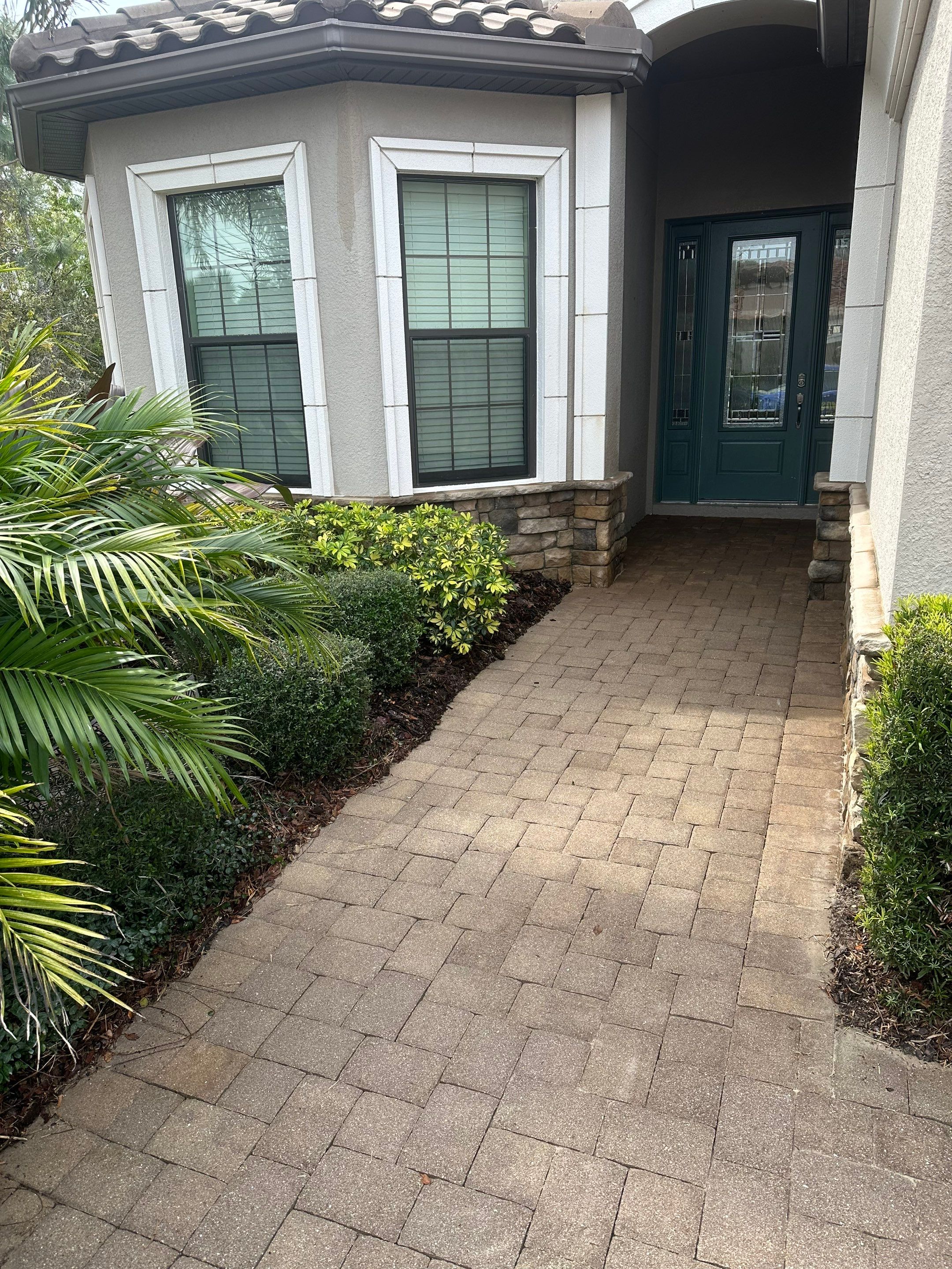 Concrete Tile Roof, Paver Pool Deck, Screen Enclosure & Driveway Cleaning in Artisan Lakes Esplanade, Palmetto, FL | Sunshine AquaWash by Sunshine AquaWash