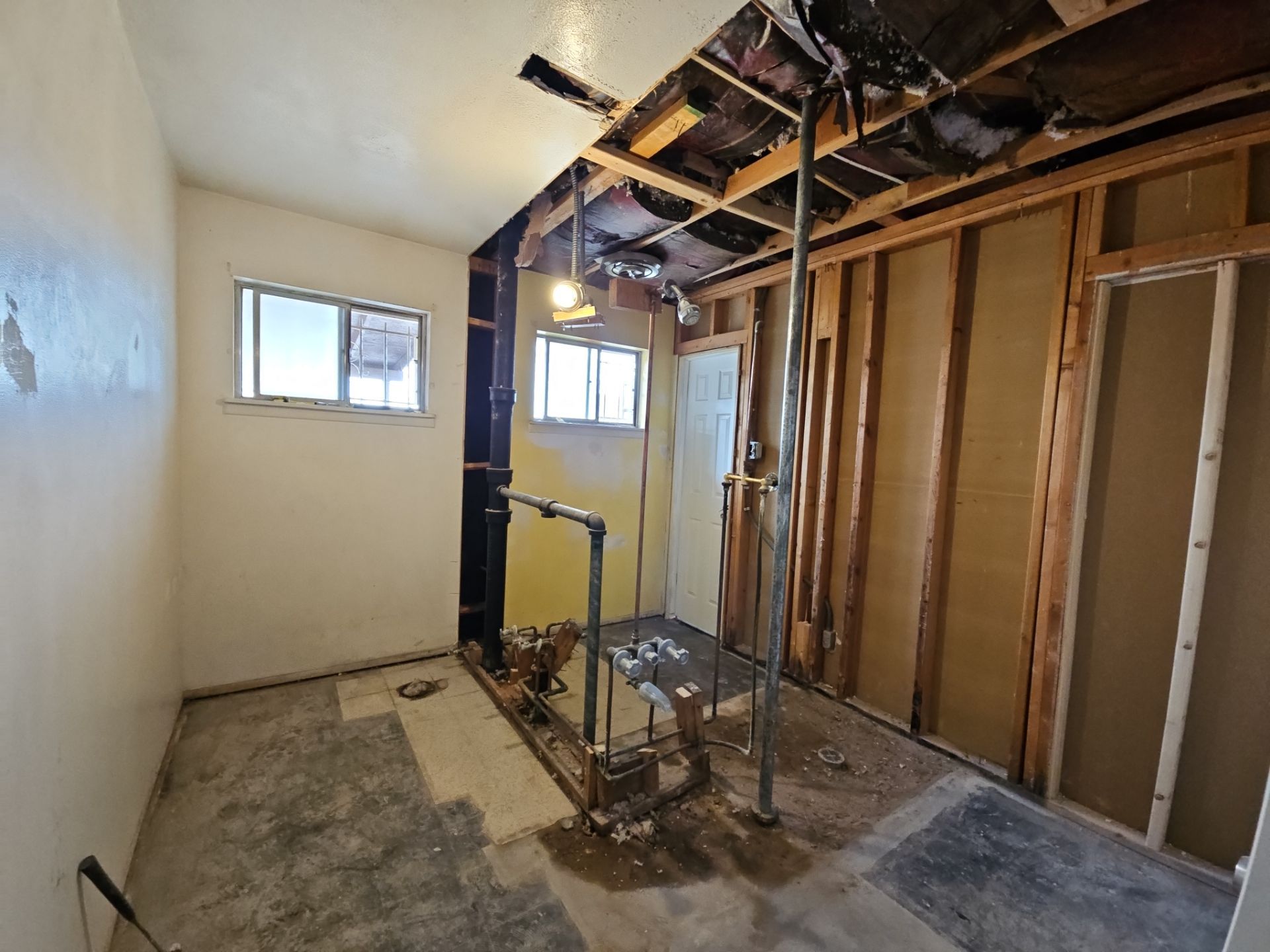 Full Renovation near Fox Plaza by Regal Renovate