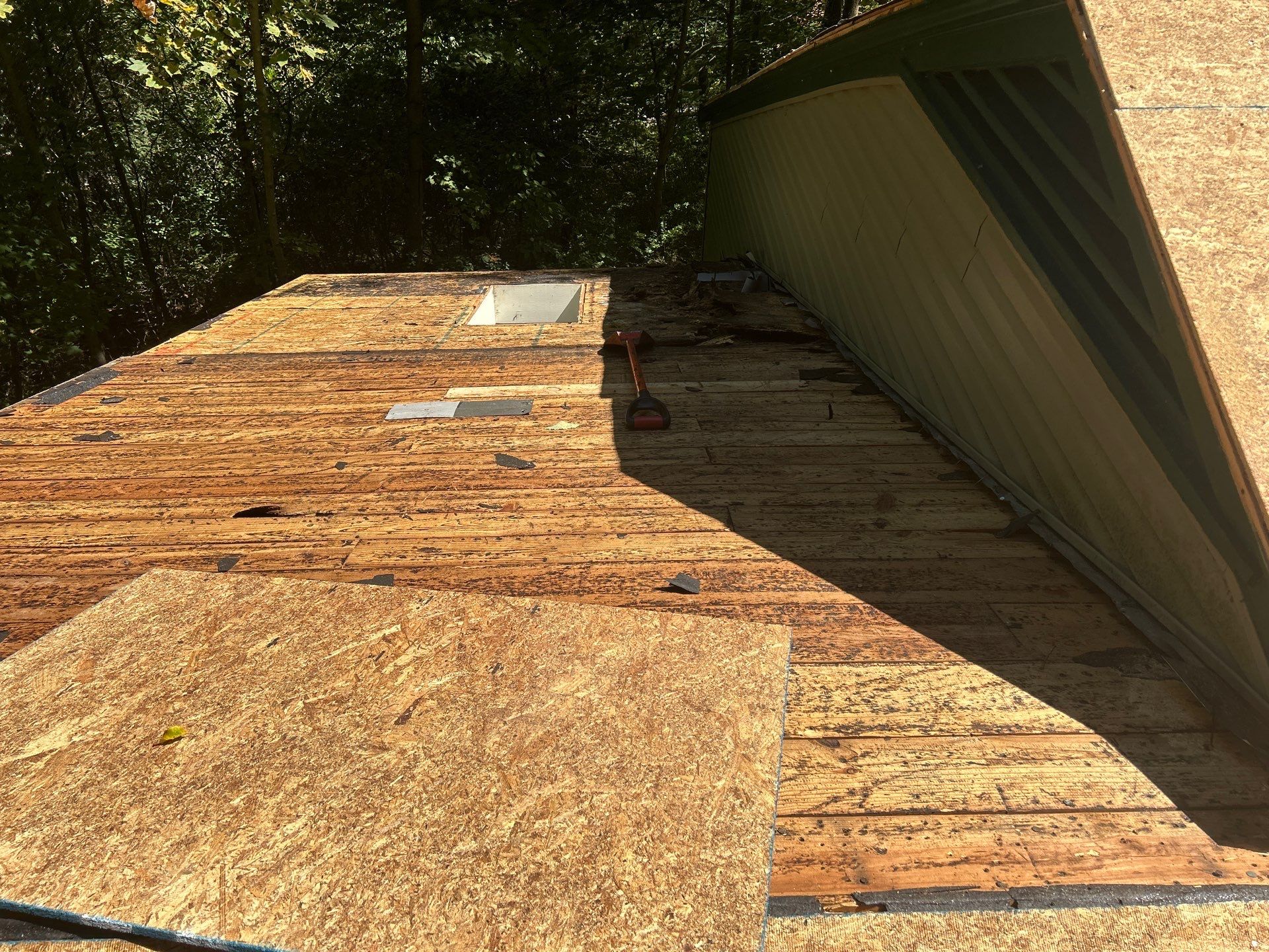 Residential Roofing Installation using GAF Timberline HDZ Williamsburg Slate by Rainstoppers Roofing