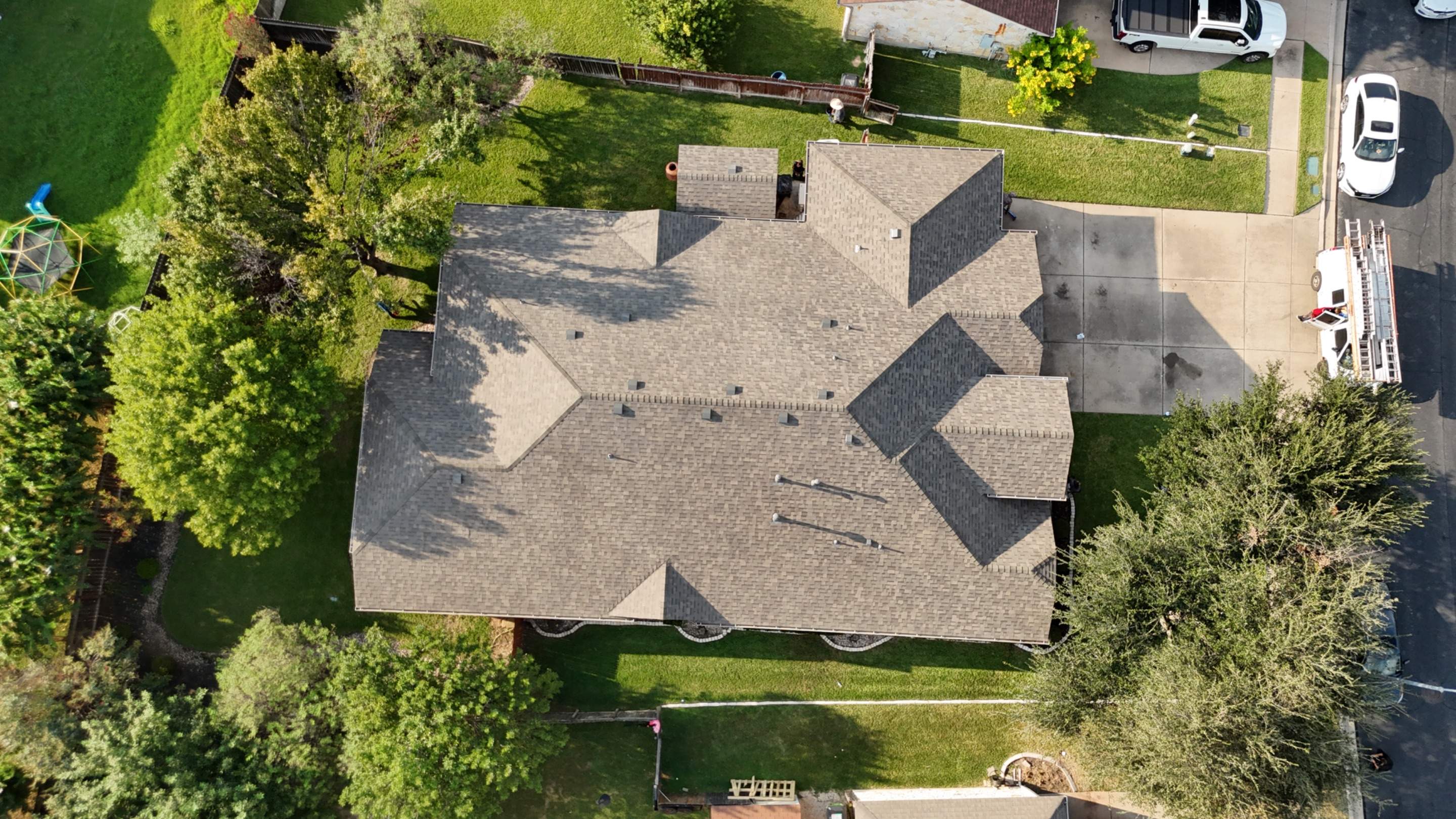 Weathered Wood - Malarkey Vista by RoofsOnly.com