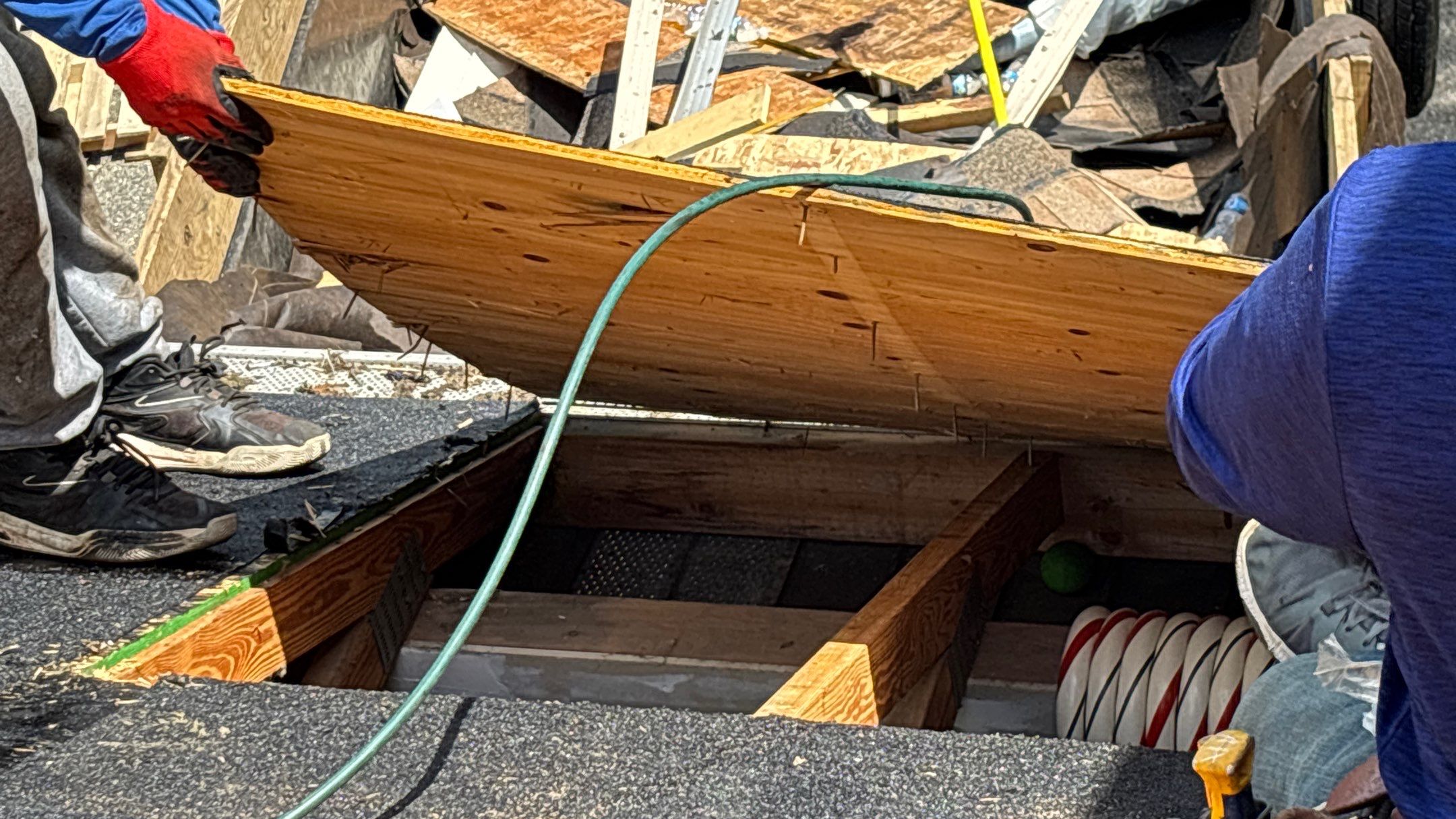 Roof Replacement using Owens Corning Sand Dune by 180 Contractors